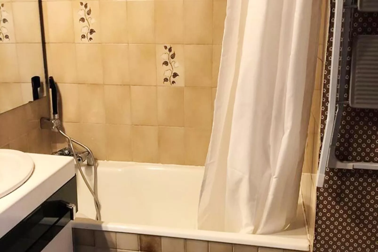 Résidence Maison De L'alpe-Badkamer