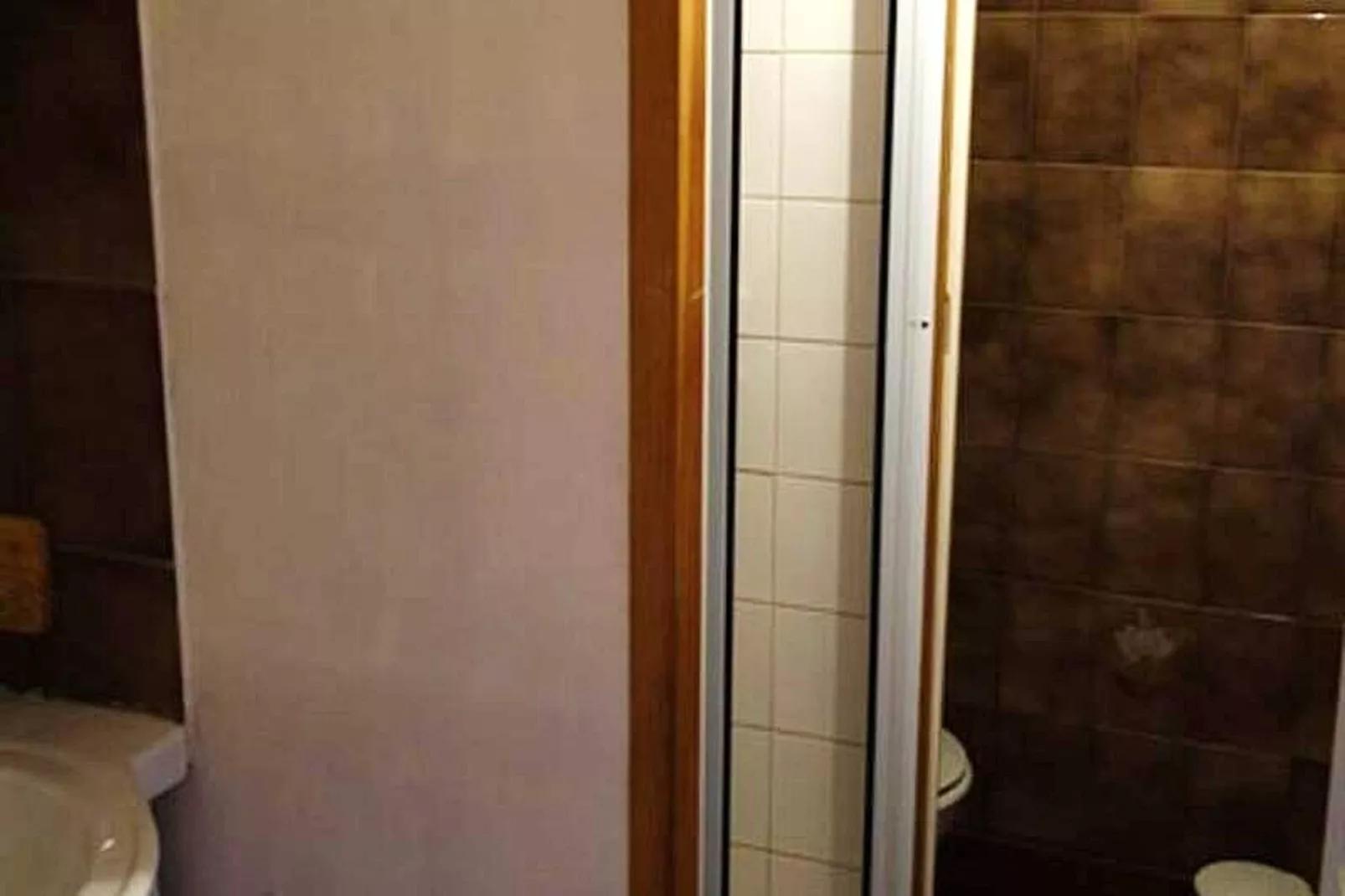 Résidence Menandiere-Badkamer