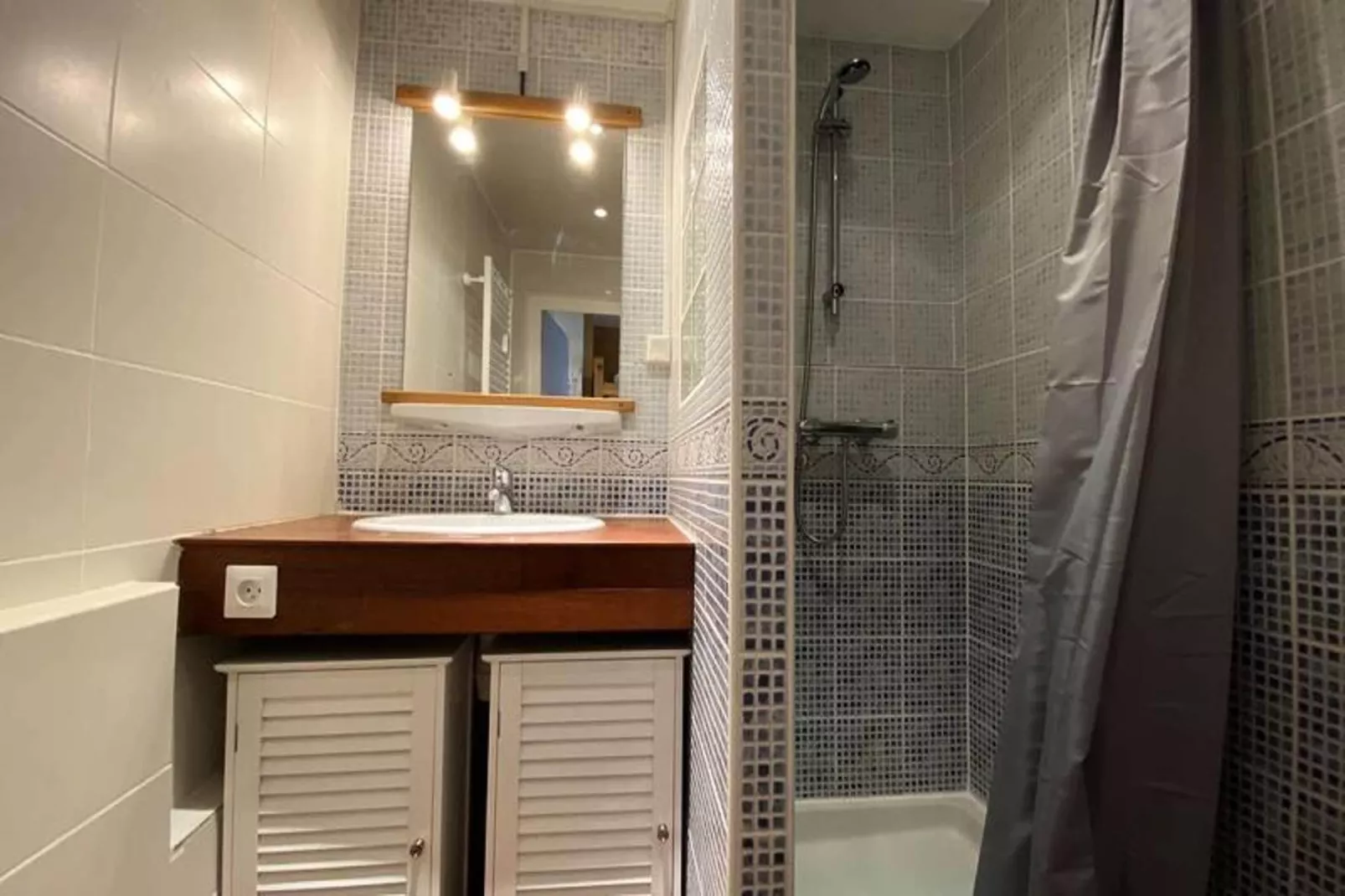 Résidence Myosotis-Badkamer