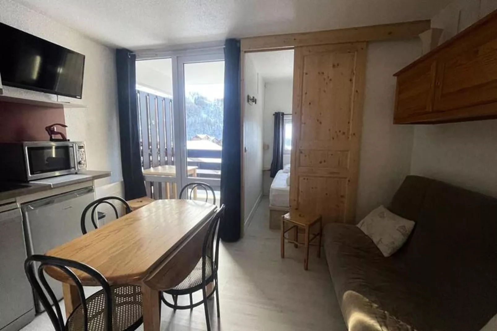 Résidence Arc En Ciel C Porte C103-Woonkamer