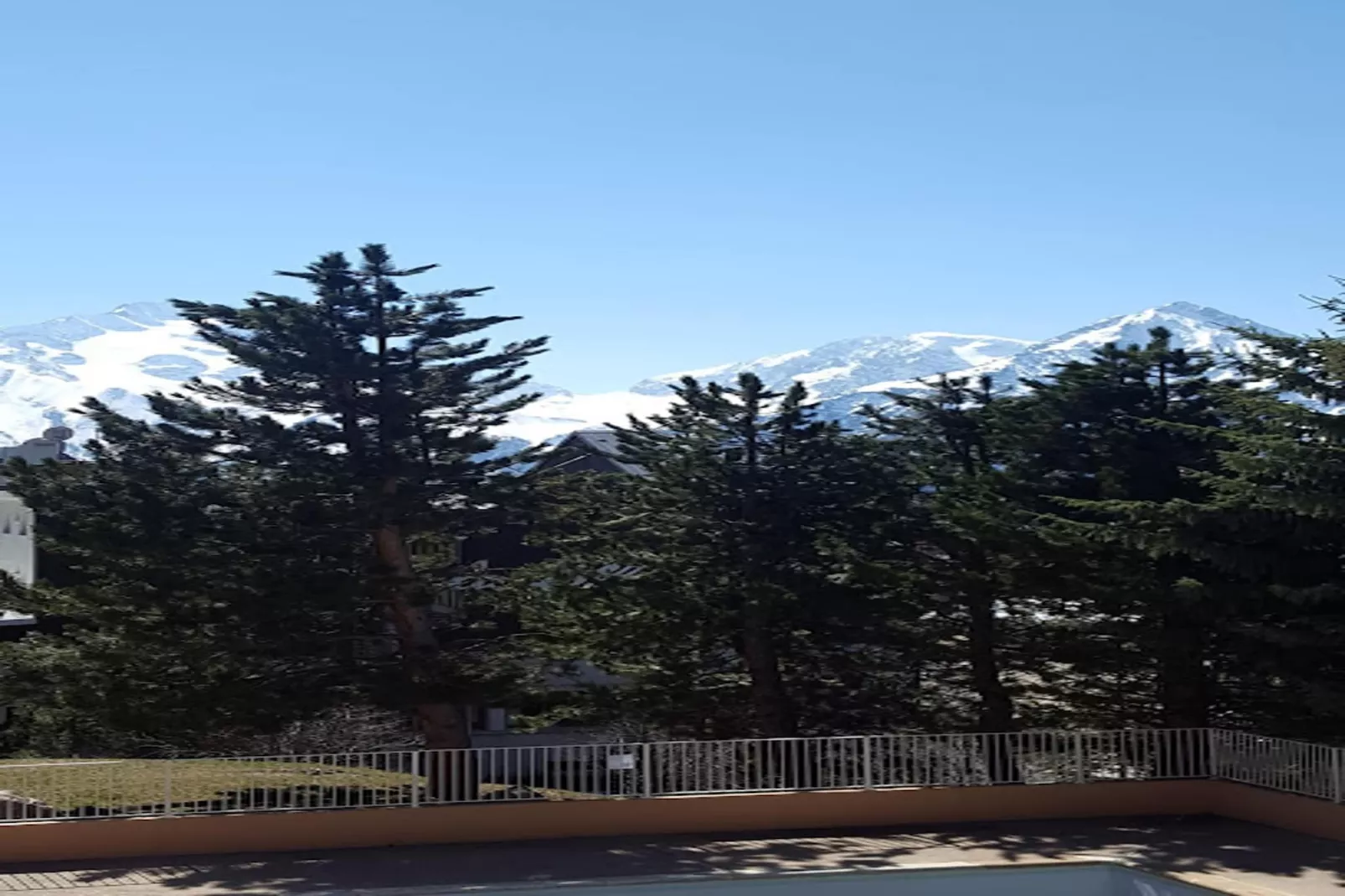 Résidence Midi-Uitzicht zomer