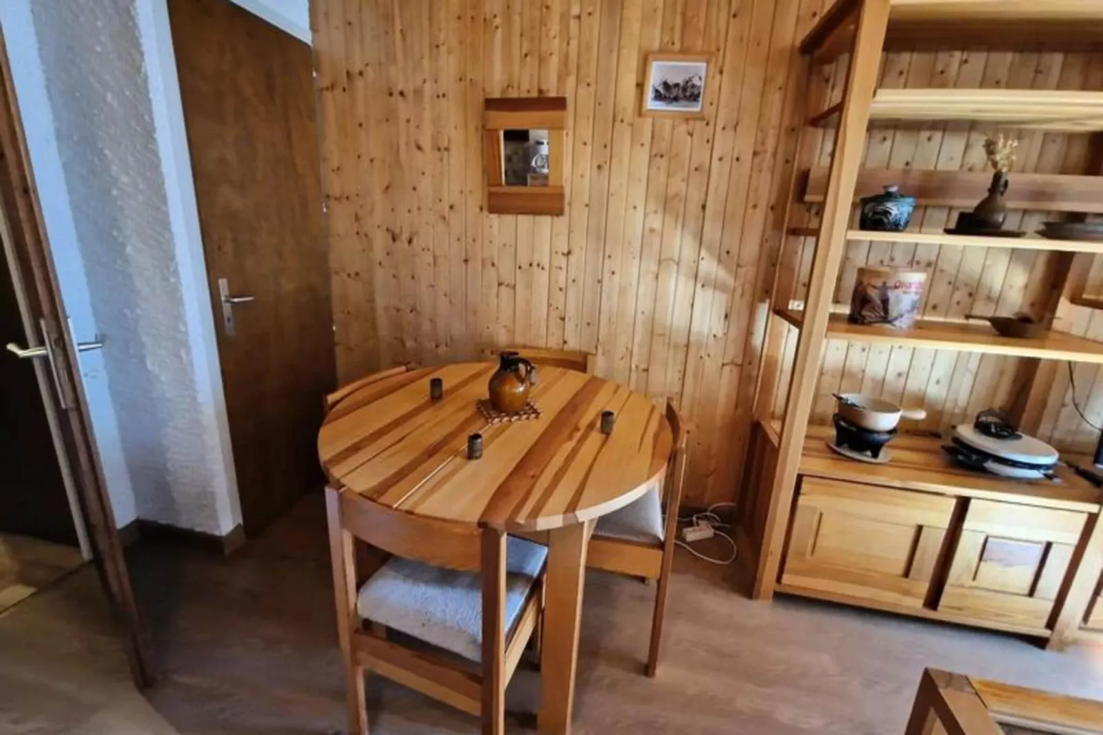 Résidence Brimbelles-Eetkamer