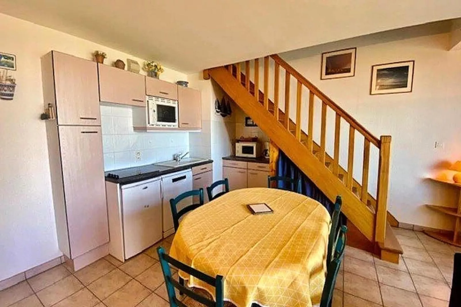 Résidence Terrasse De La Baie-Eetkamer