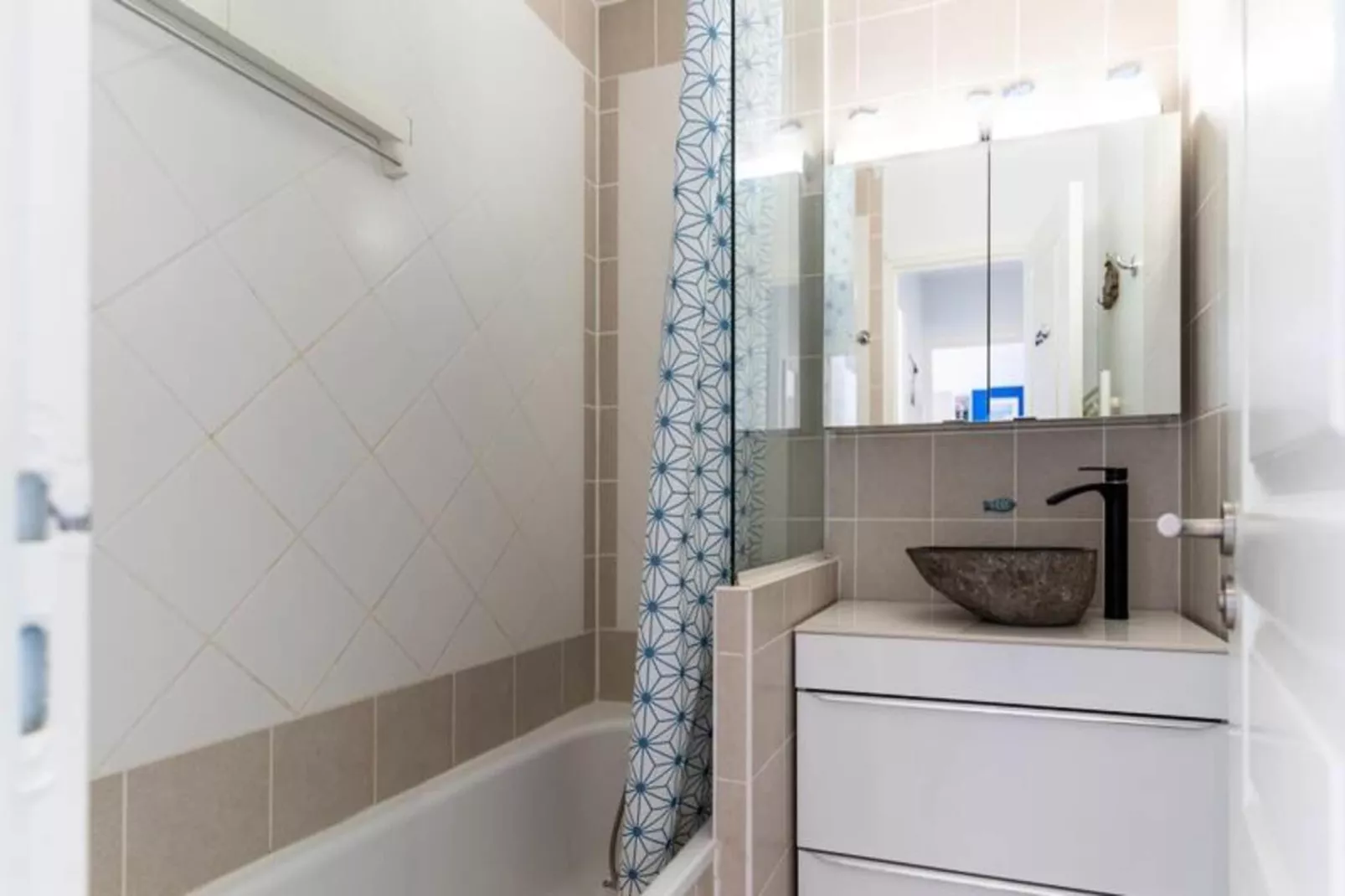 Résidence Appartement Pour 4 Pers Avec Piscine, Tennis Et  Parking 56-Buitenkant zomer