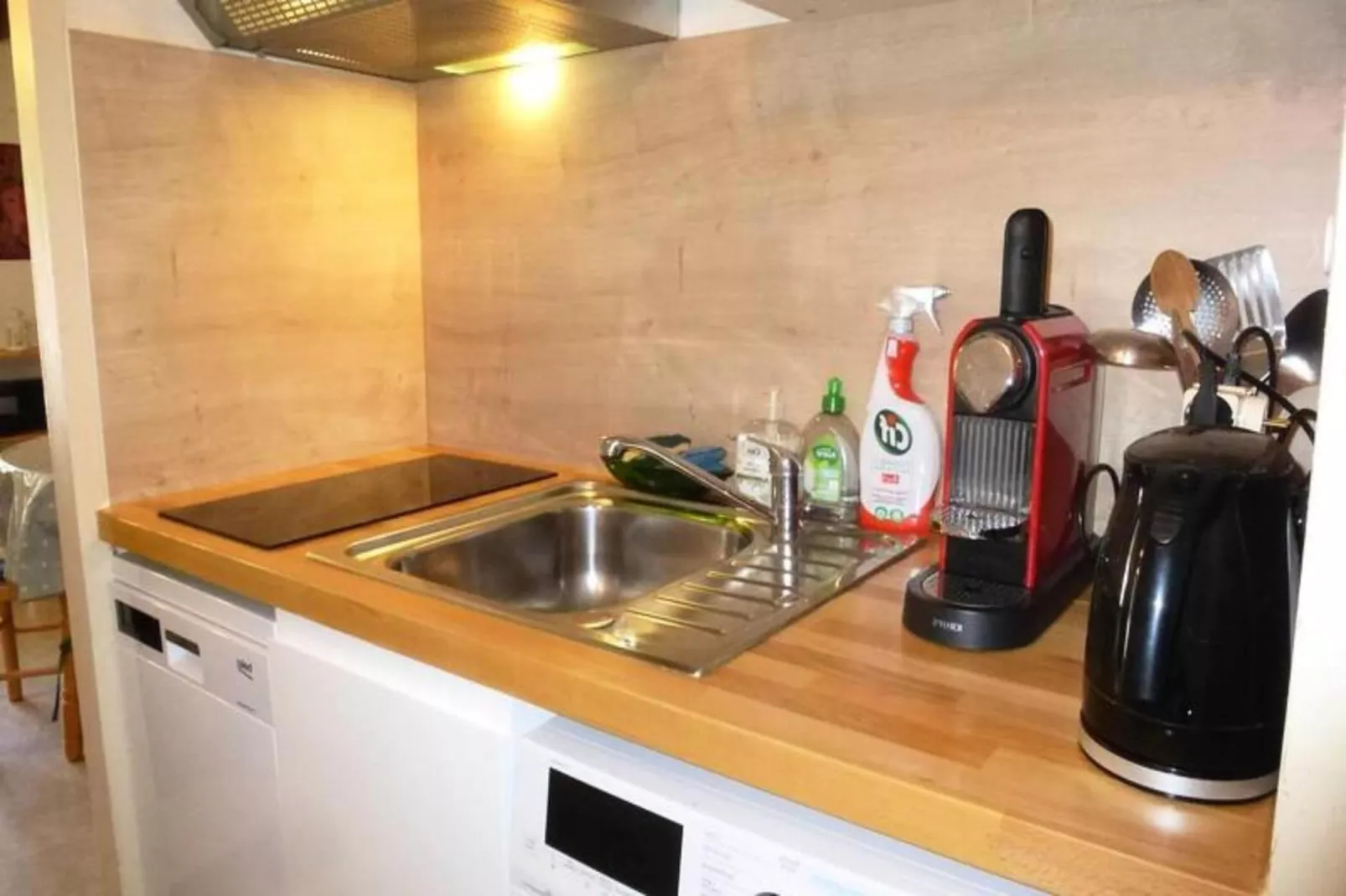 Résidence Neouvielle-Buitenkant zomer