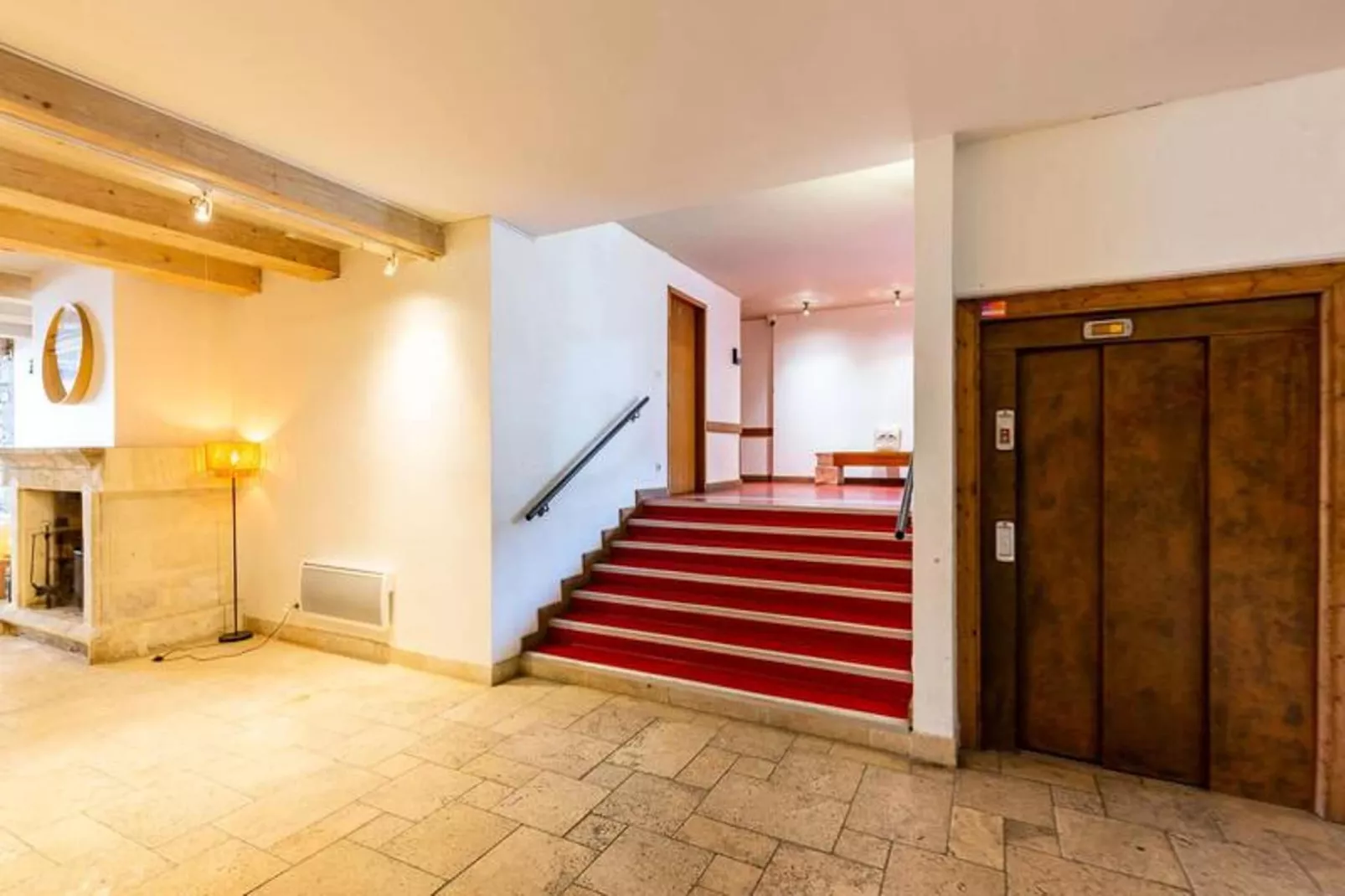 Résidence Cami Real-Buitenkant zomer