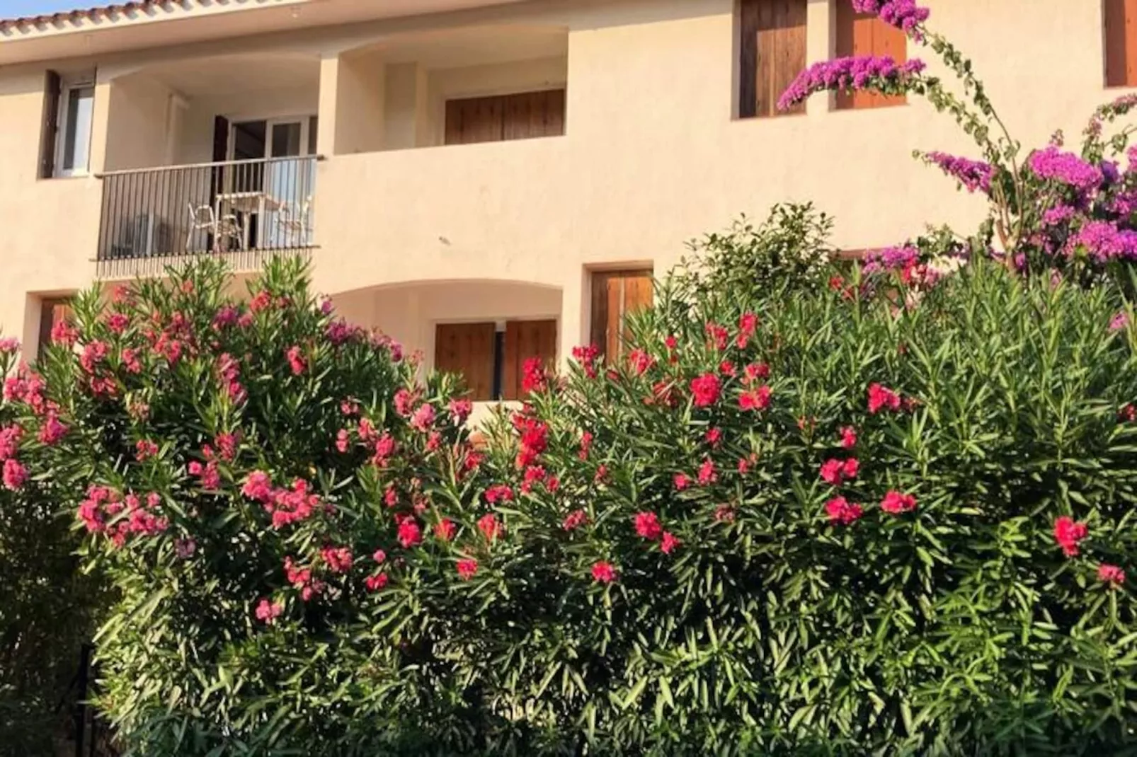 66b - Bel Appartement &agrave; 800m De La Mer Avec Parking Priv&eacute;-Image-tags.