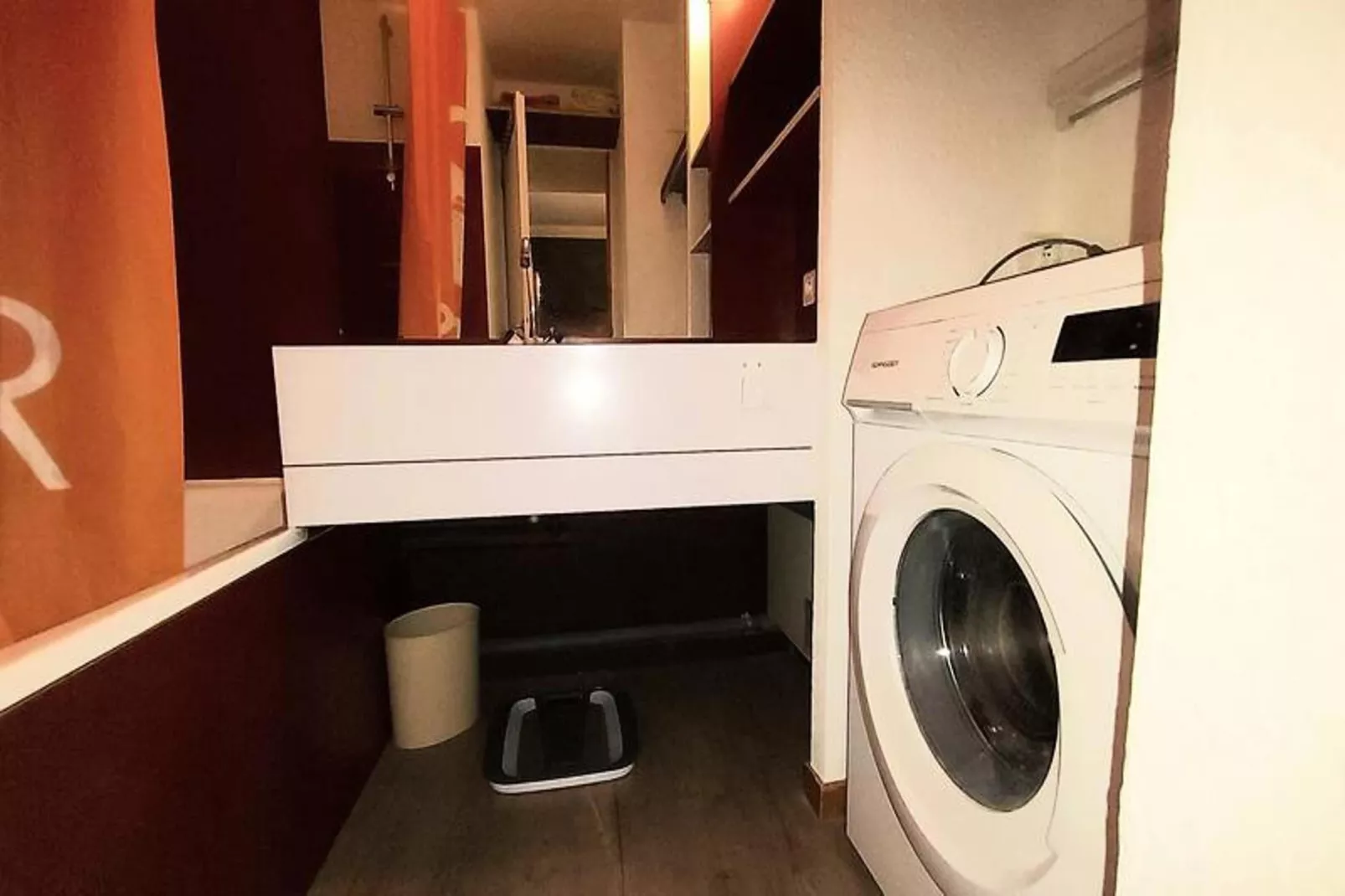 Résidence Lauziere Dessous G-Badkamer