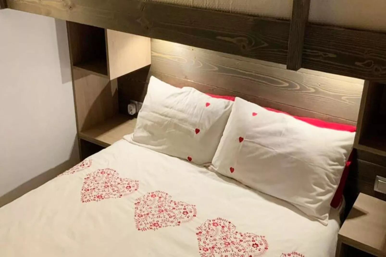 Résidence Valeriane-Uitzicht zomer