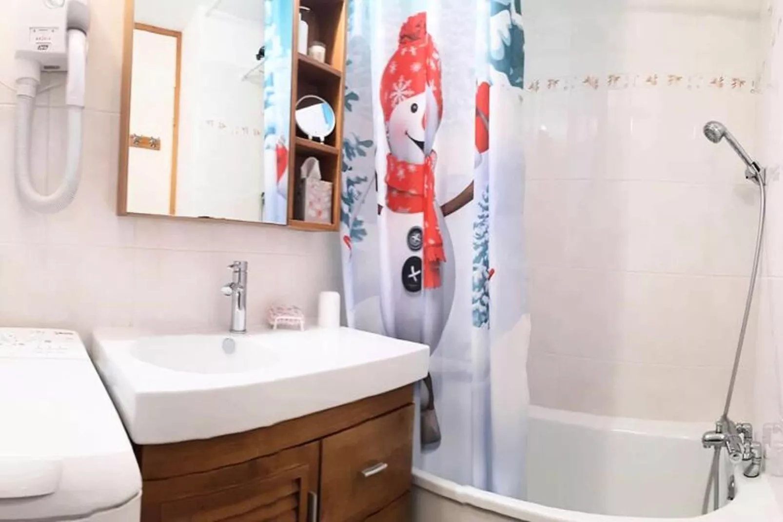 Résidence Lauziere Dessous-Badkamer