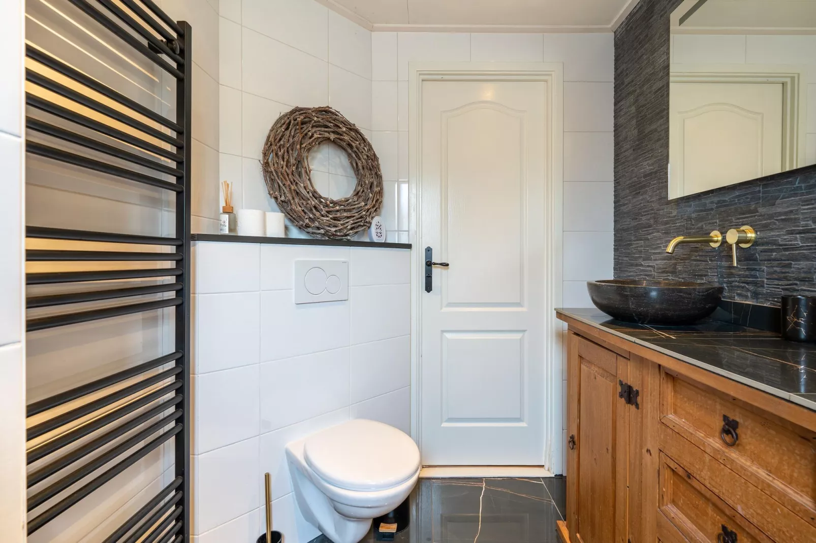 Lemmer Beauty-Badkamer