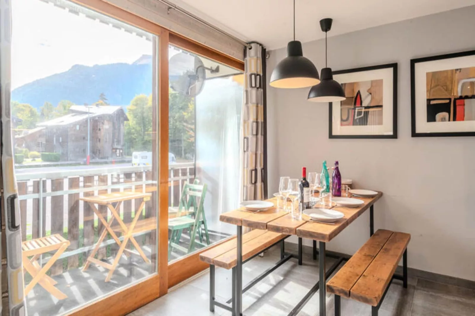 Résidence Le Nantaux-Eetkamer