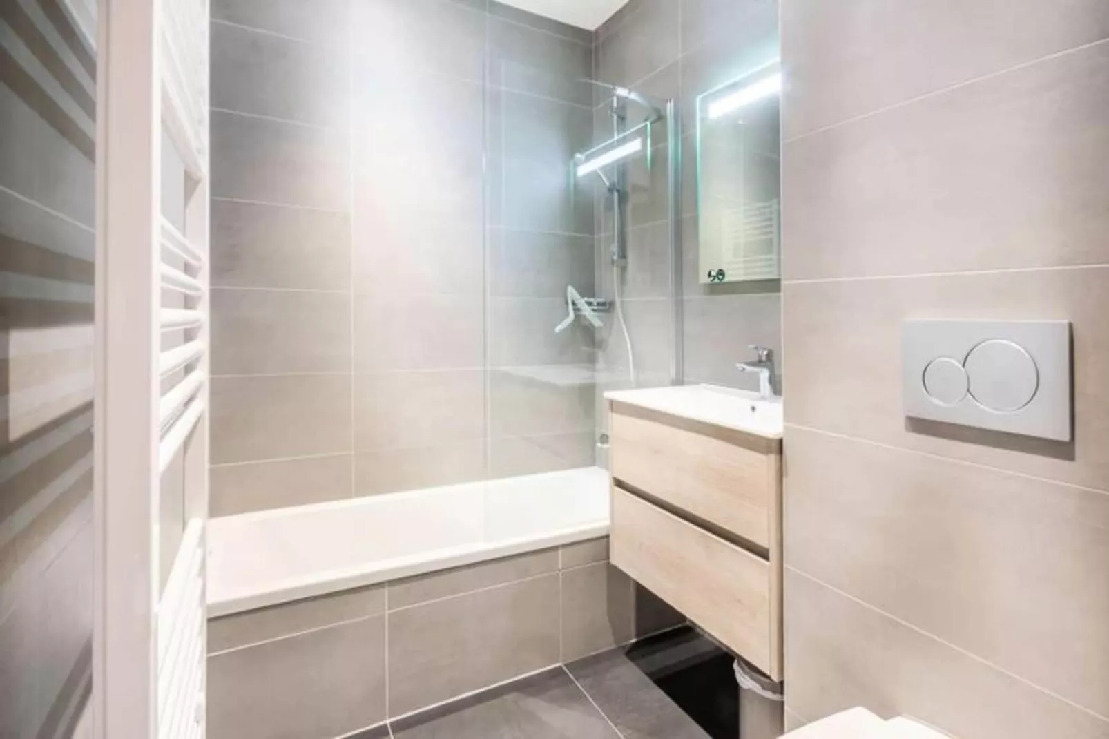 Résidence Le Lapia-Buitenkant zomer