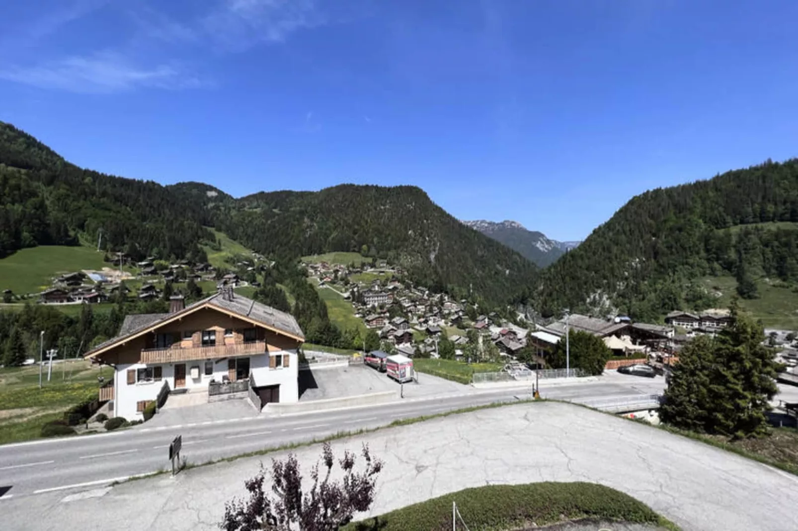 Appartements à La Clusaz-Buitenkant zomer