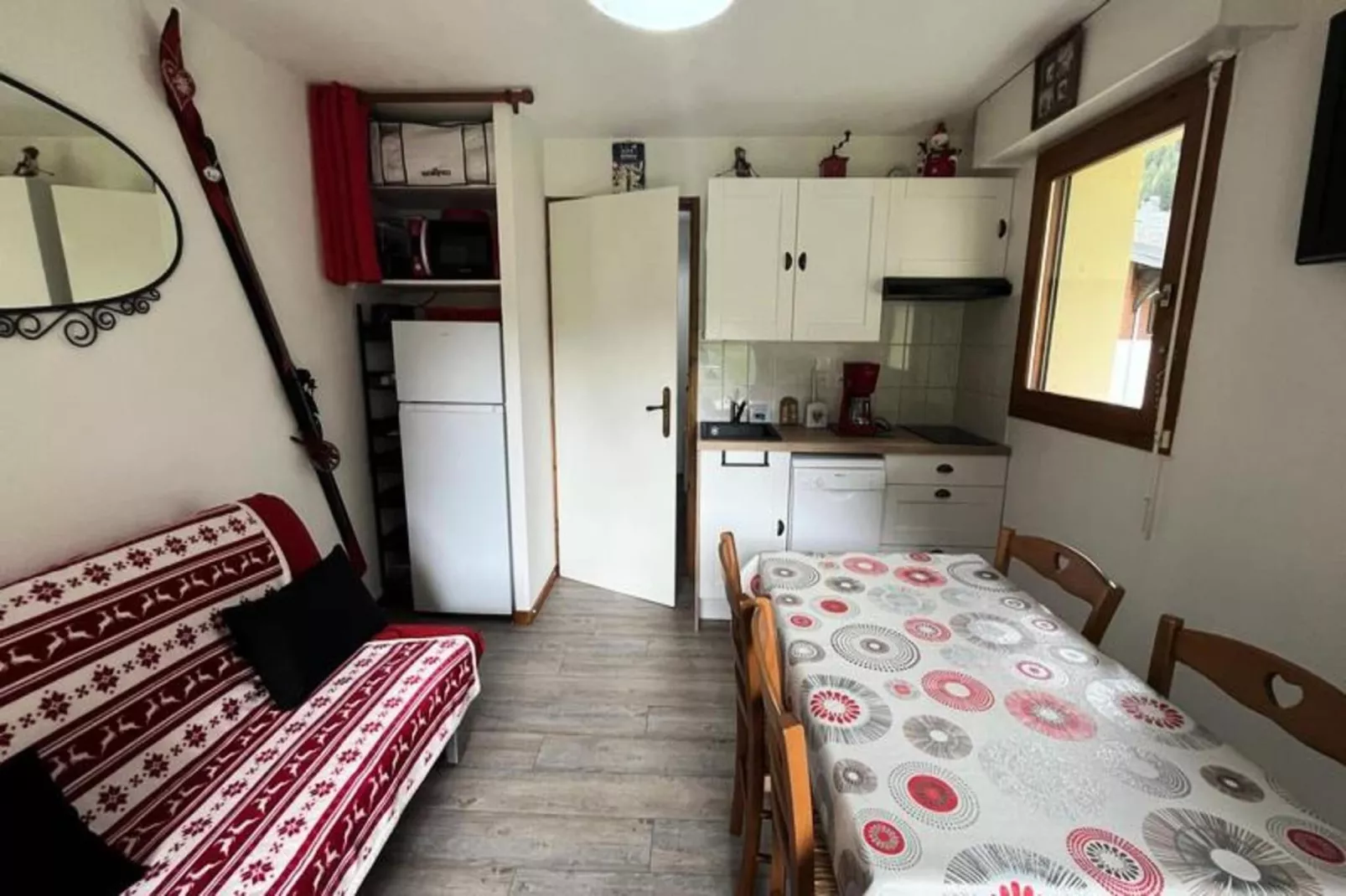 Résidence Les Myrtilles-Eetkamer