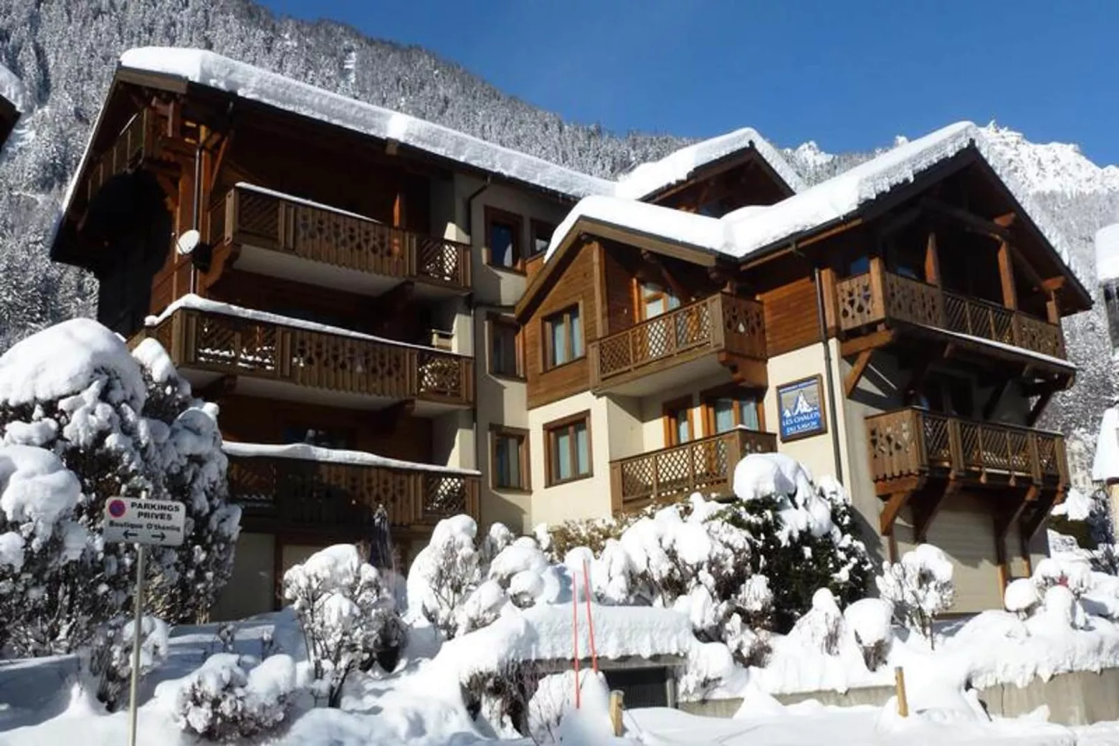 Chalets Du Savoy-Exterieur winter