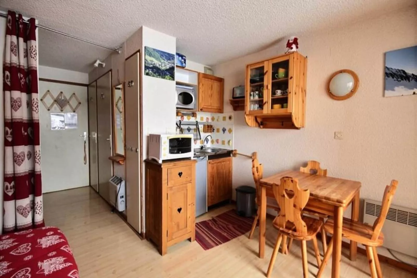 Studio à Saint Jean d'Aulps-Buitenkant zomer