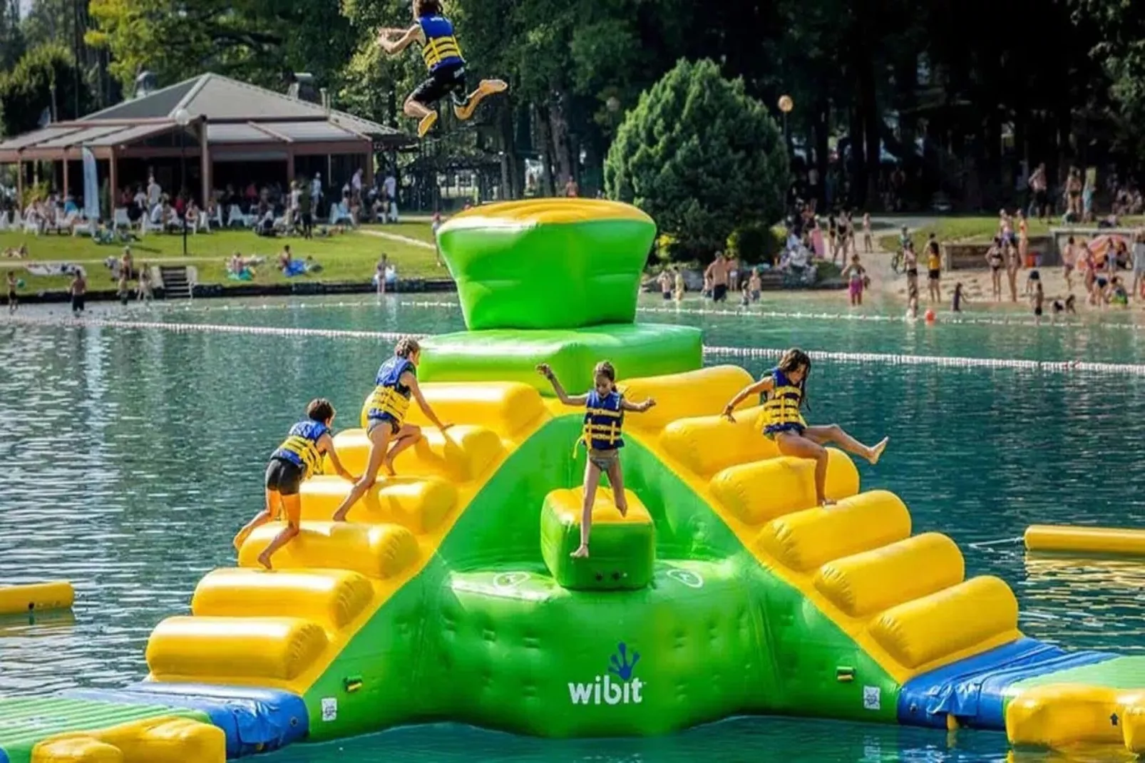 Résidence Hermine I-Buitenkant zomer