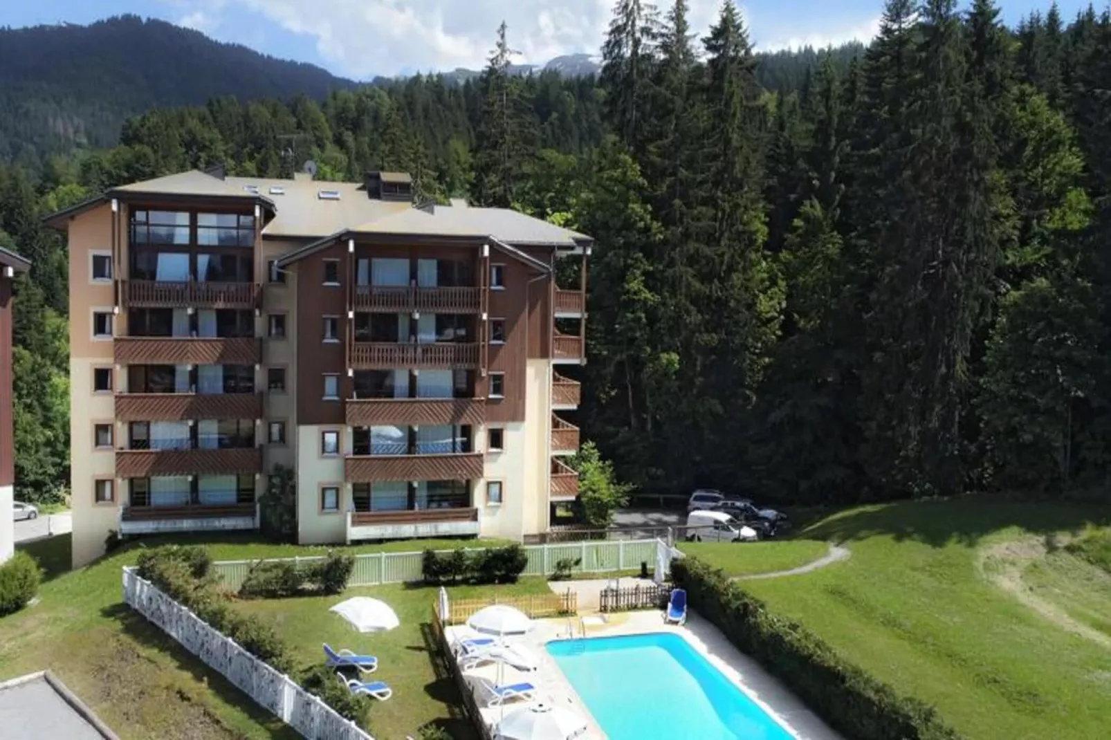 Résidence Odalys Le Buet**-Buitenkant zomer