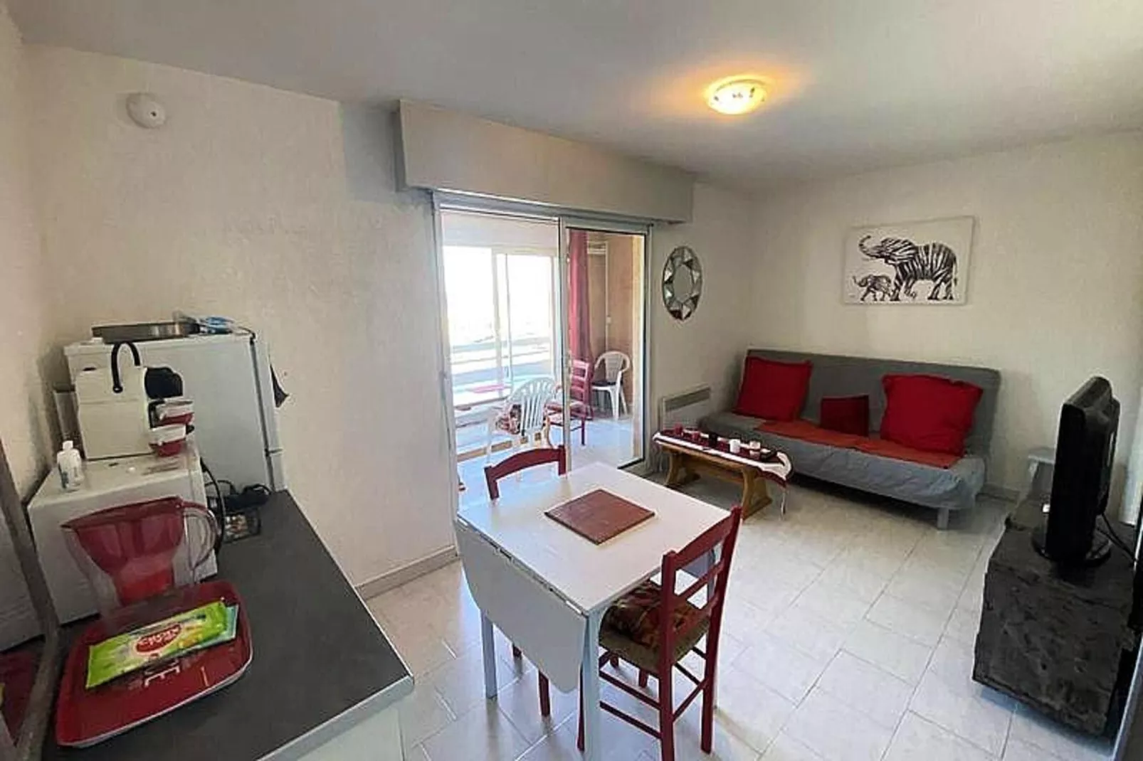 Résidence Port Helena Coudouliere-Eetkamer