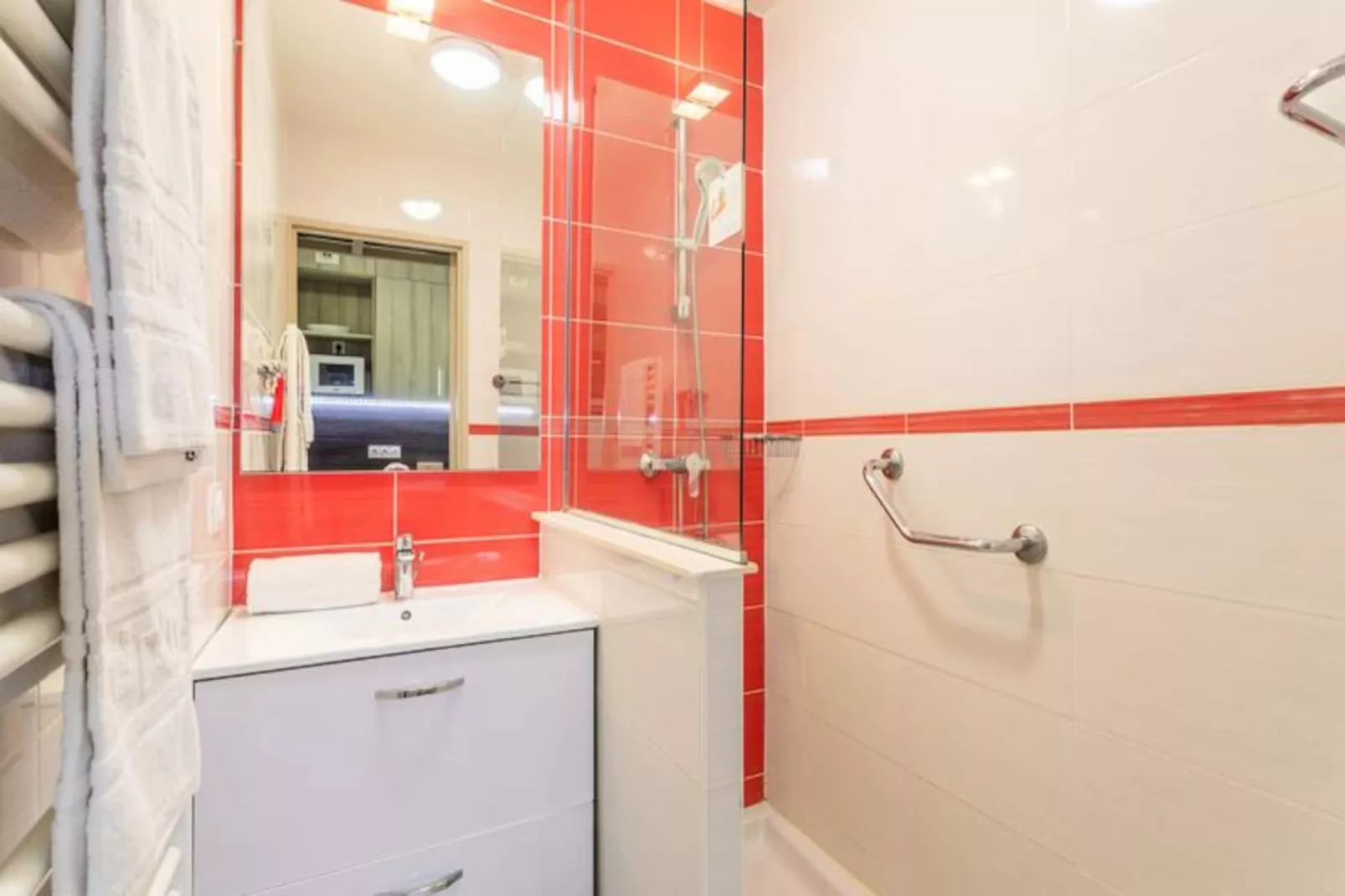 Résidence Pierre & Vacances La Corniche d'Or-Image-tags.