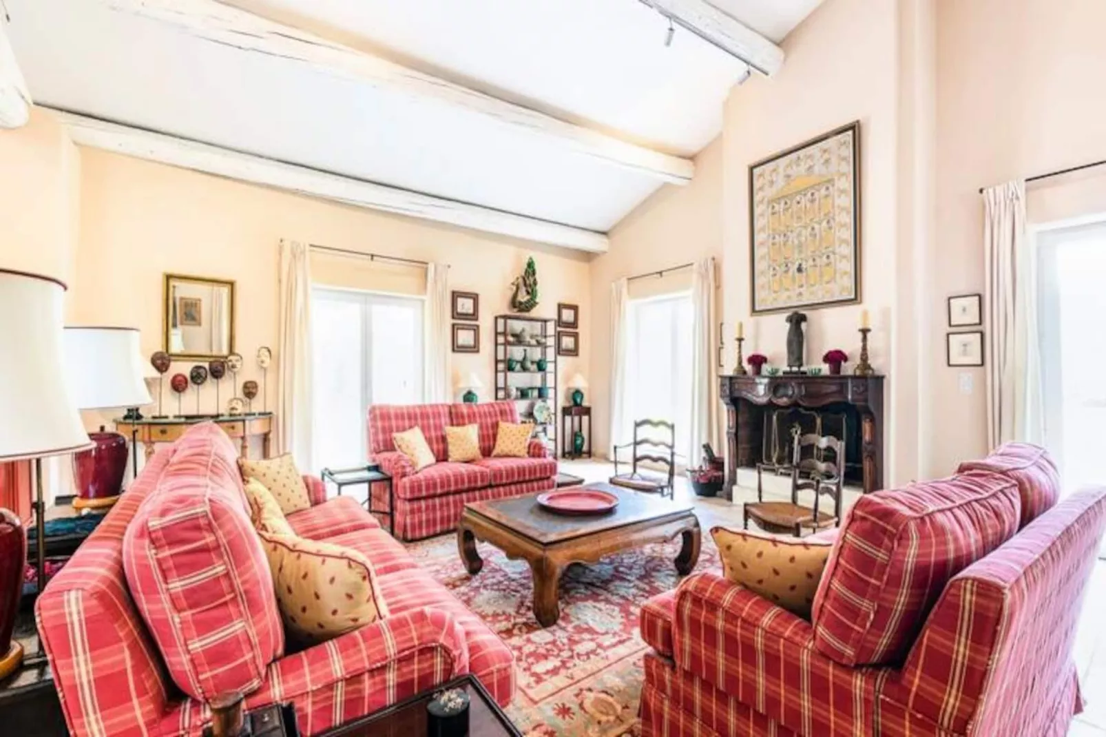 Maison De Famille En Provence-Image-tags.