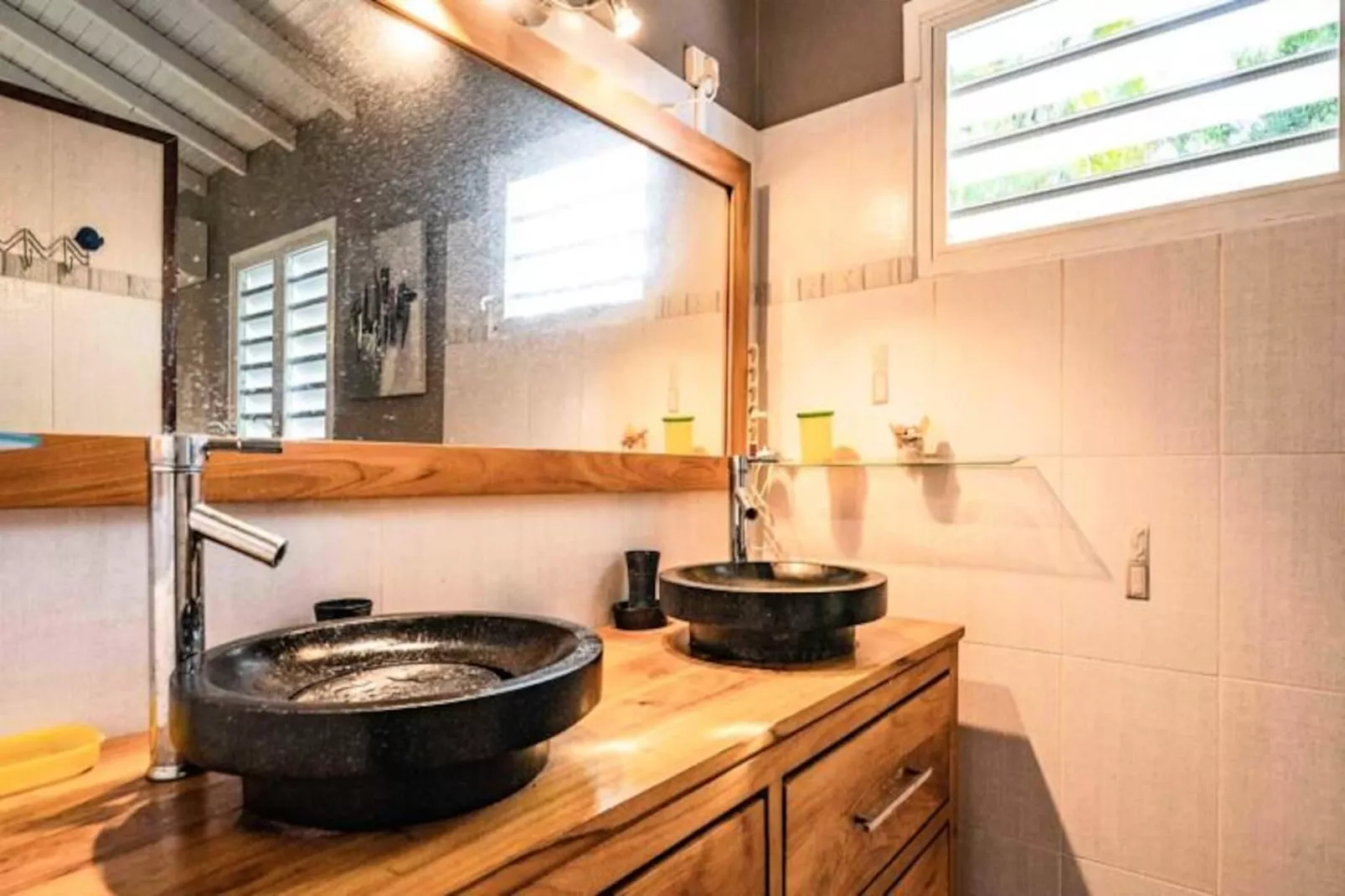 Villa Majoma-Image-tags.