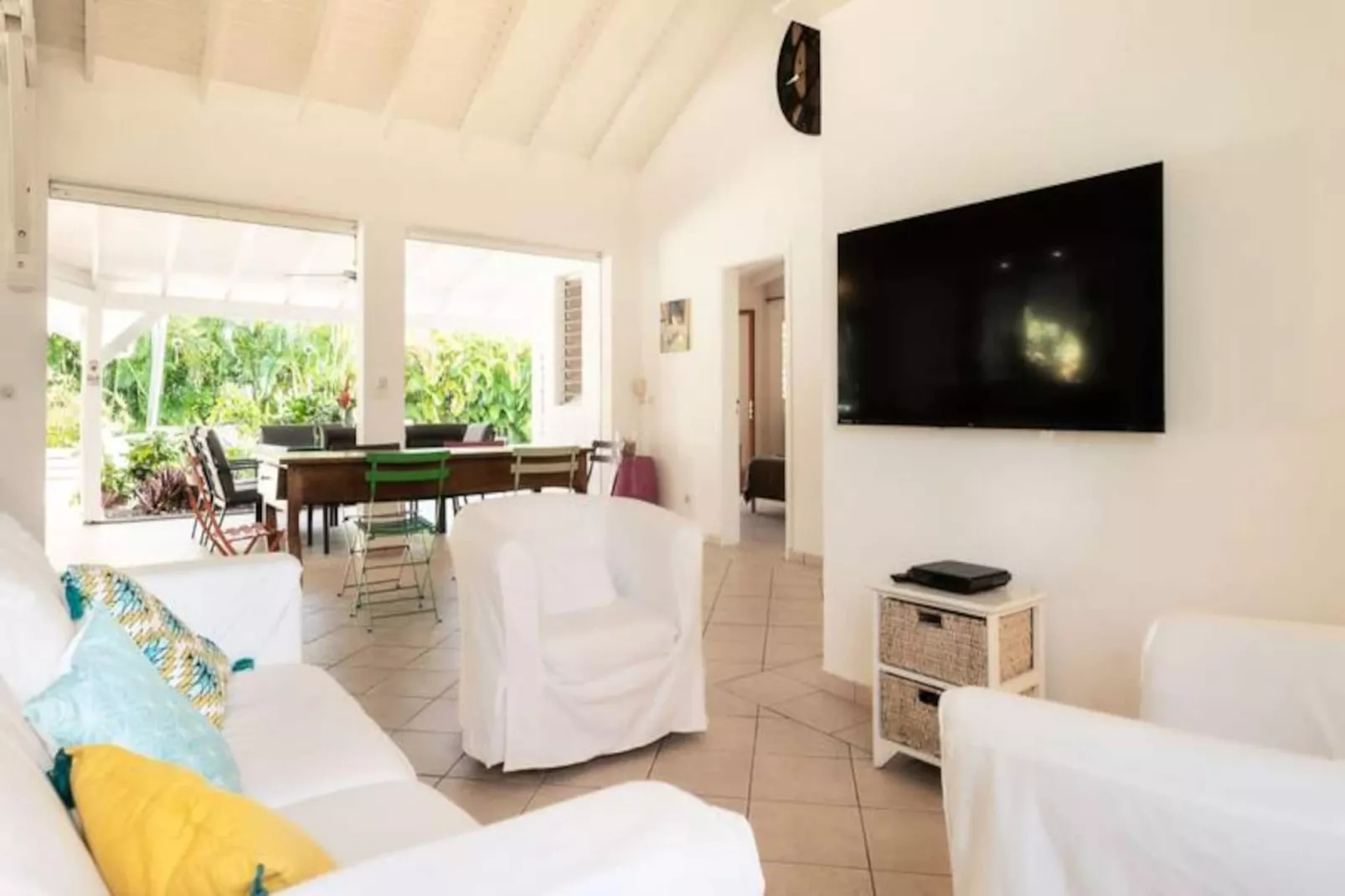 Villa Secr&egrave;te-Image-tags.