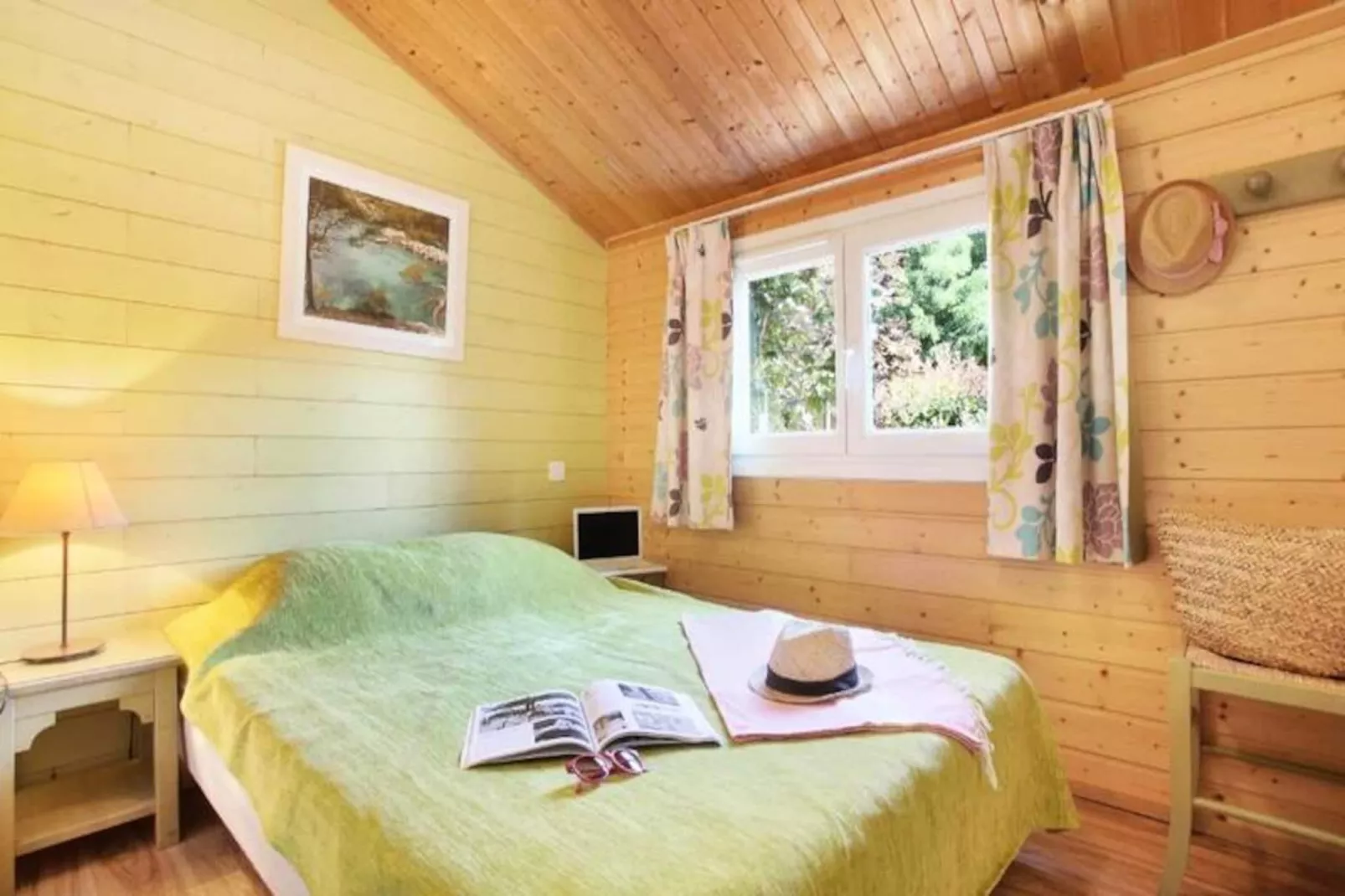 Résidence Odalys Shangri-La-Image-tags.