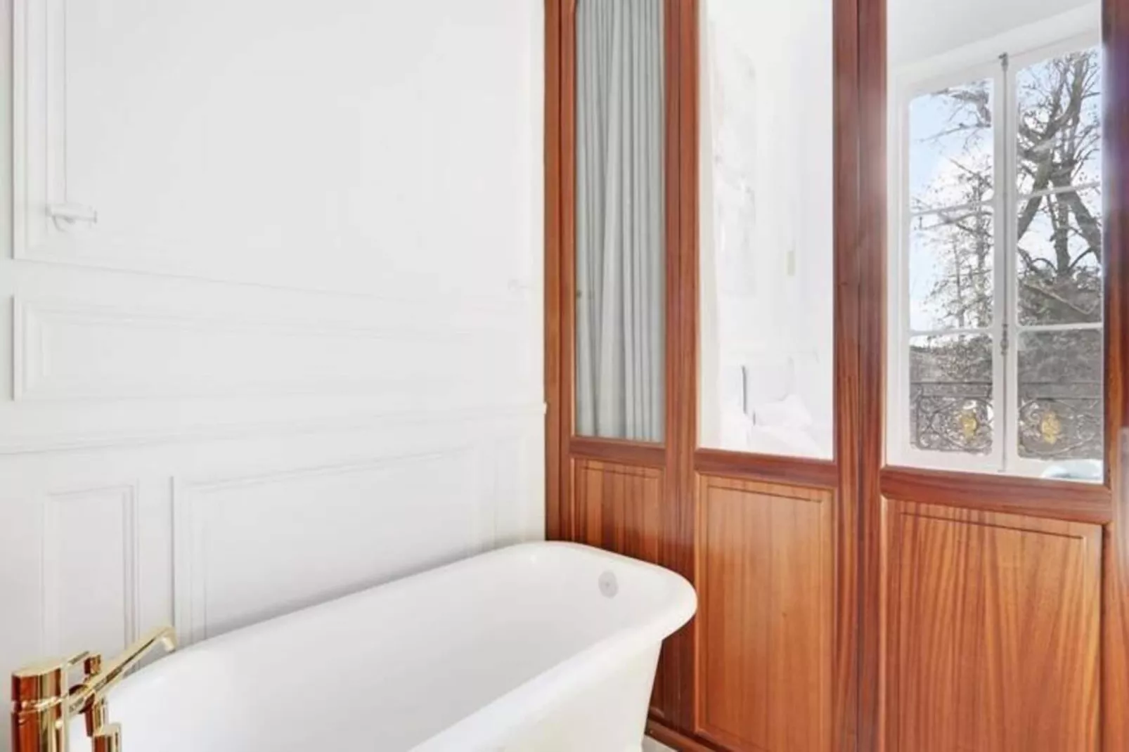 Maison Labruy&egrave;re - Royal Garden Suite-Buitenkant zomer