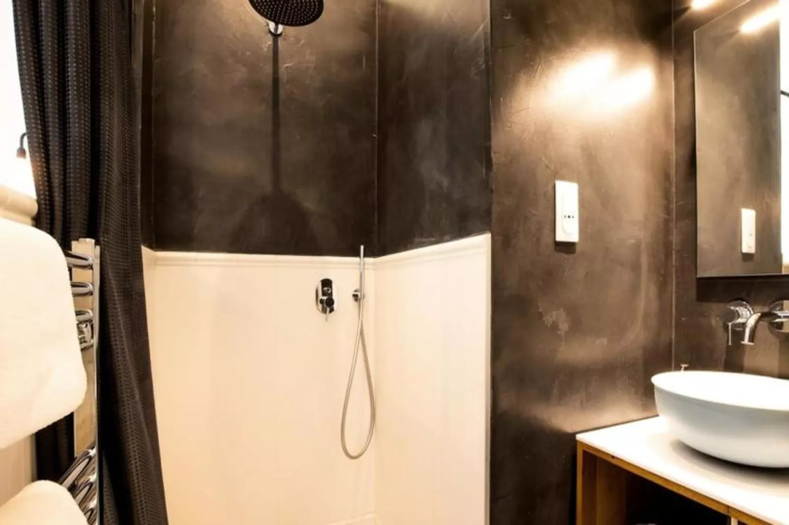 Appartement De Haut Standing Pour 6 Situ&eacute; Au Coeur Du Centre Historique-Badkamer