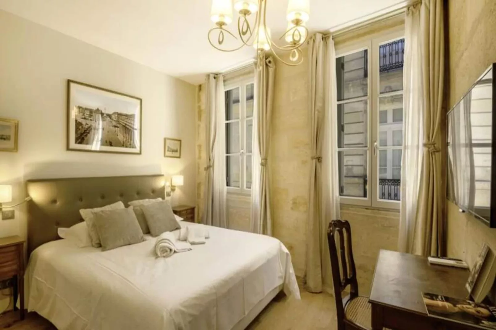 Superbe Duplex De Qualit&eacute;, En Hypercentre Avec Rooftop Et Climatisation-Slaapkamer