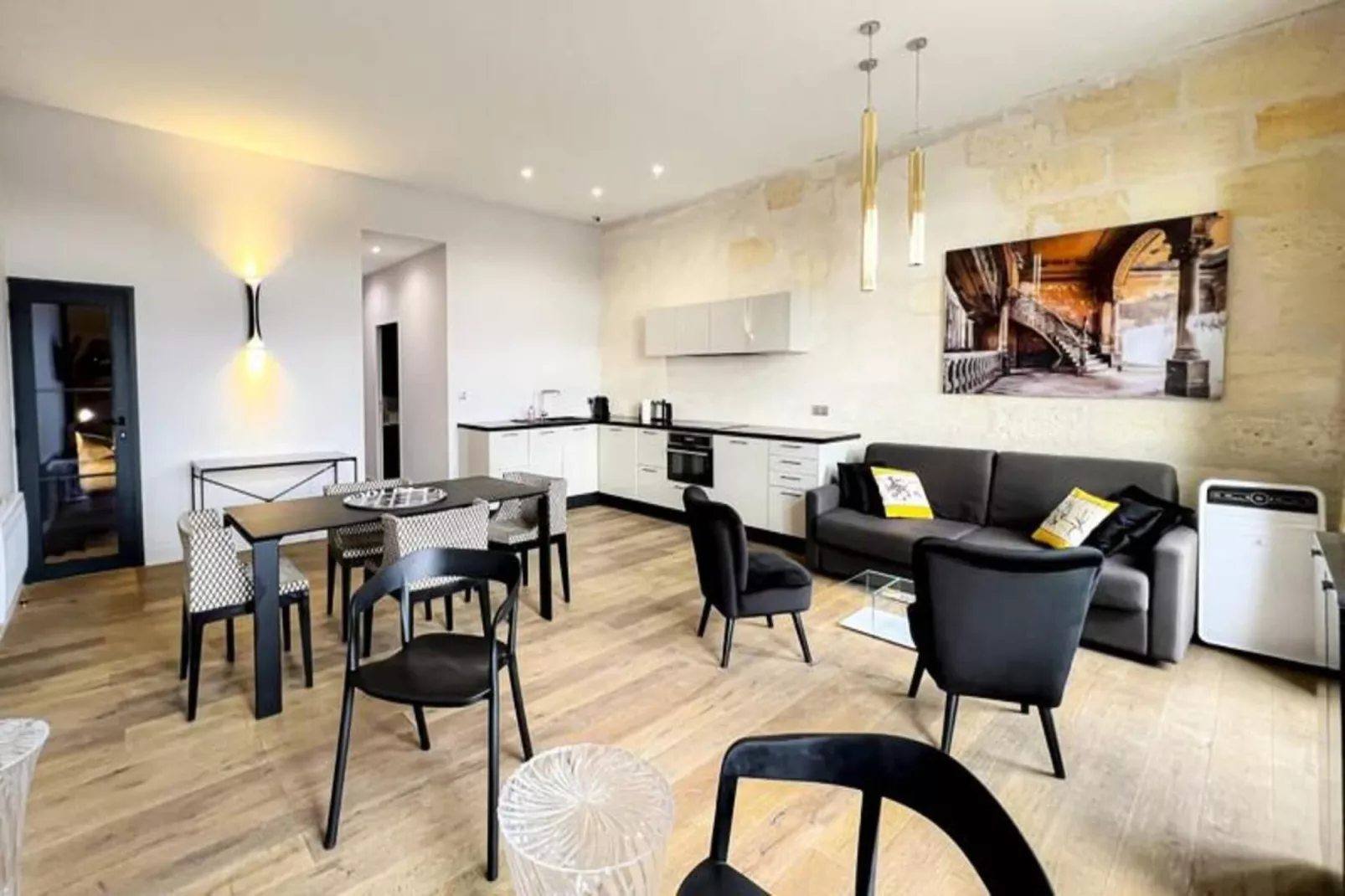 Magnifique Appartement 2 Chambres Avec Vue Sur La Garonne-Buitenkant zomer