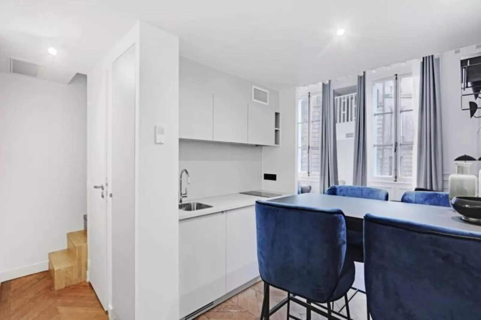 Maison Labruy&egrave;re - Familiale Aviau-Keuken