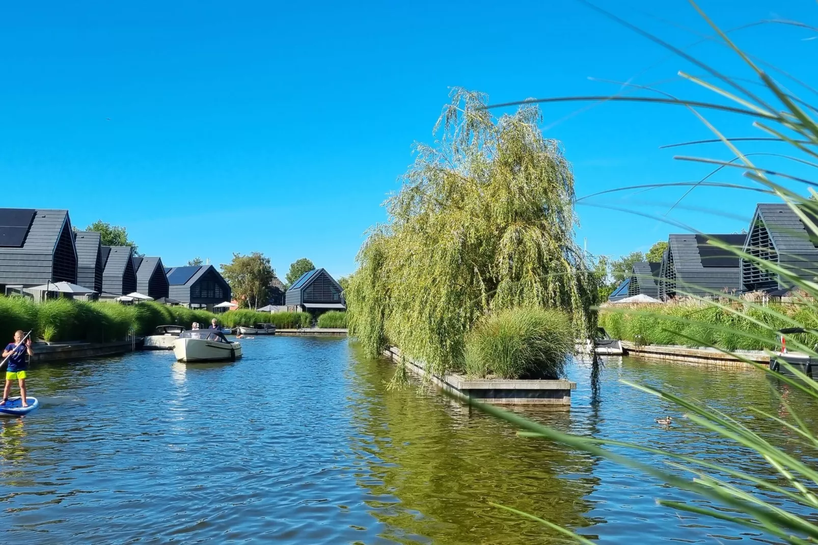 Watervilla Twa-Buitenkant zomer