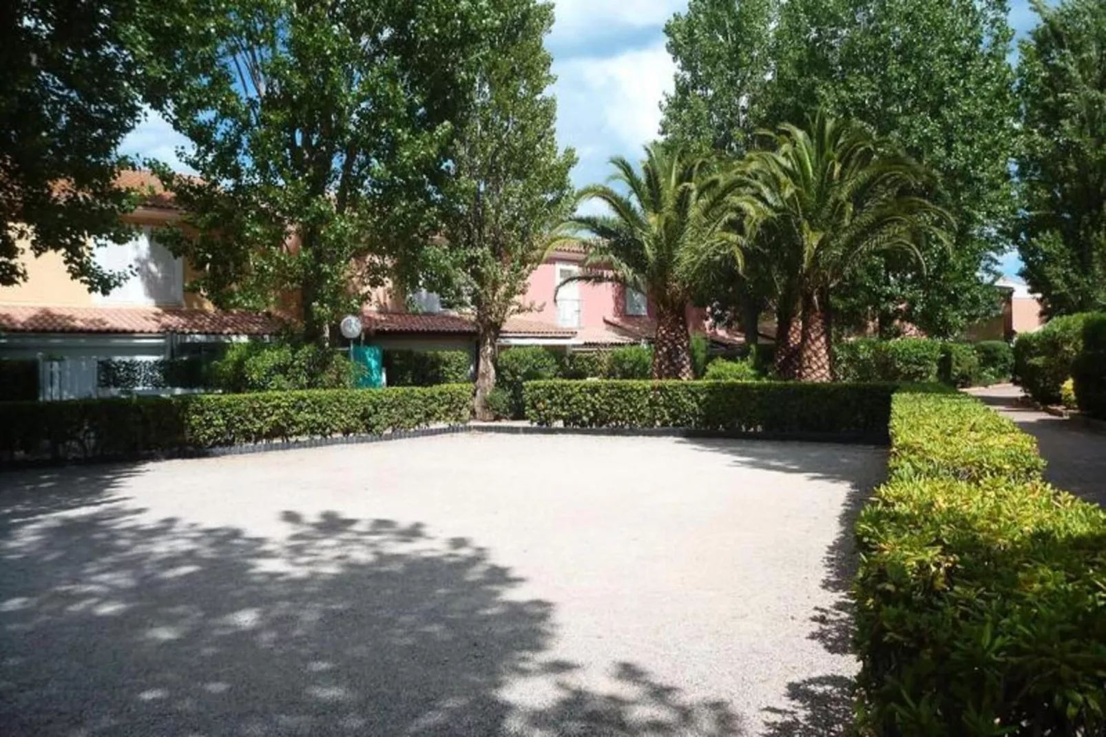 Résidence Villageoises I-Buitenkant zomer