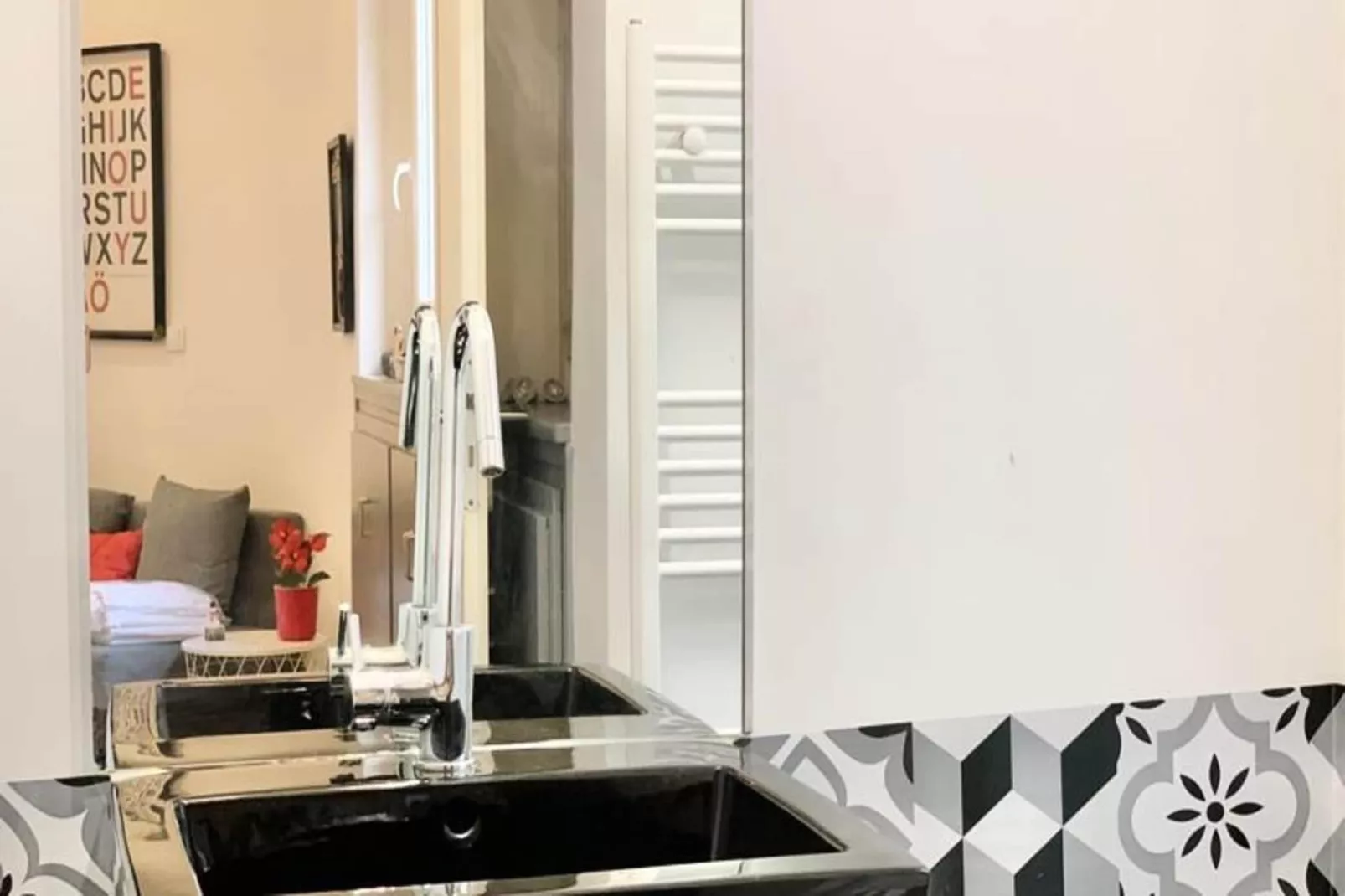 | Le Pradel🌴 | Quartier Championnet | Hypercentre-Buitenkant zomer