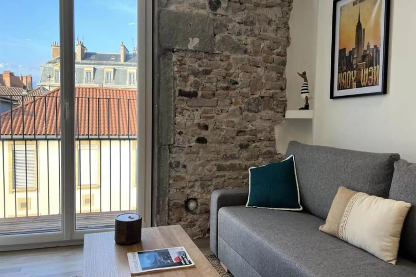 Le T2 Lumineux En Hyper-centre Pi&eacute;ton 🌞-Woonkamer