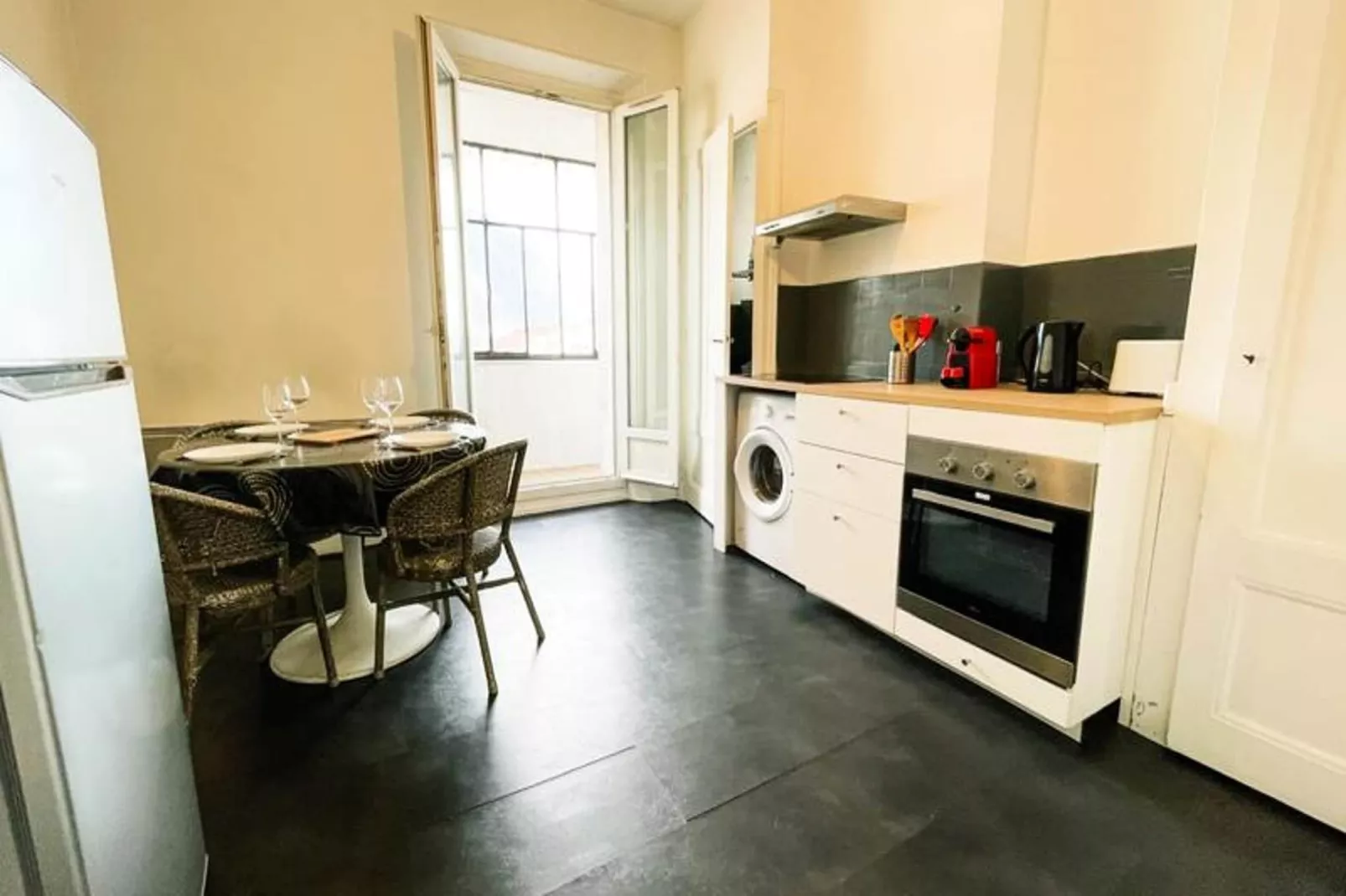 Pretty Light In Grenoble ☀ T2-Keuken