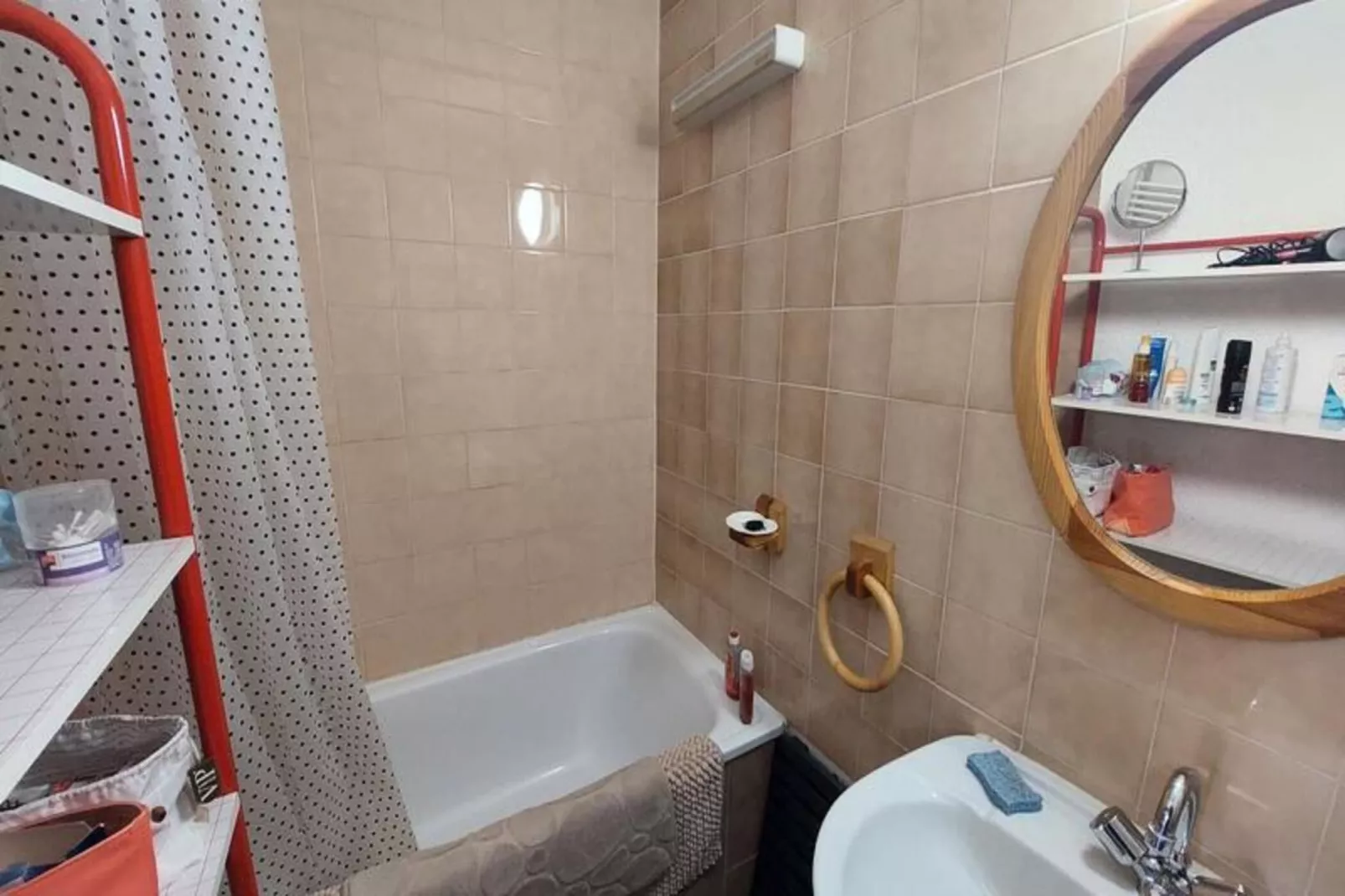 Résidence PlÉiades-Badkamer