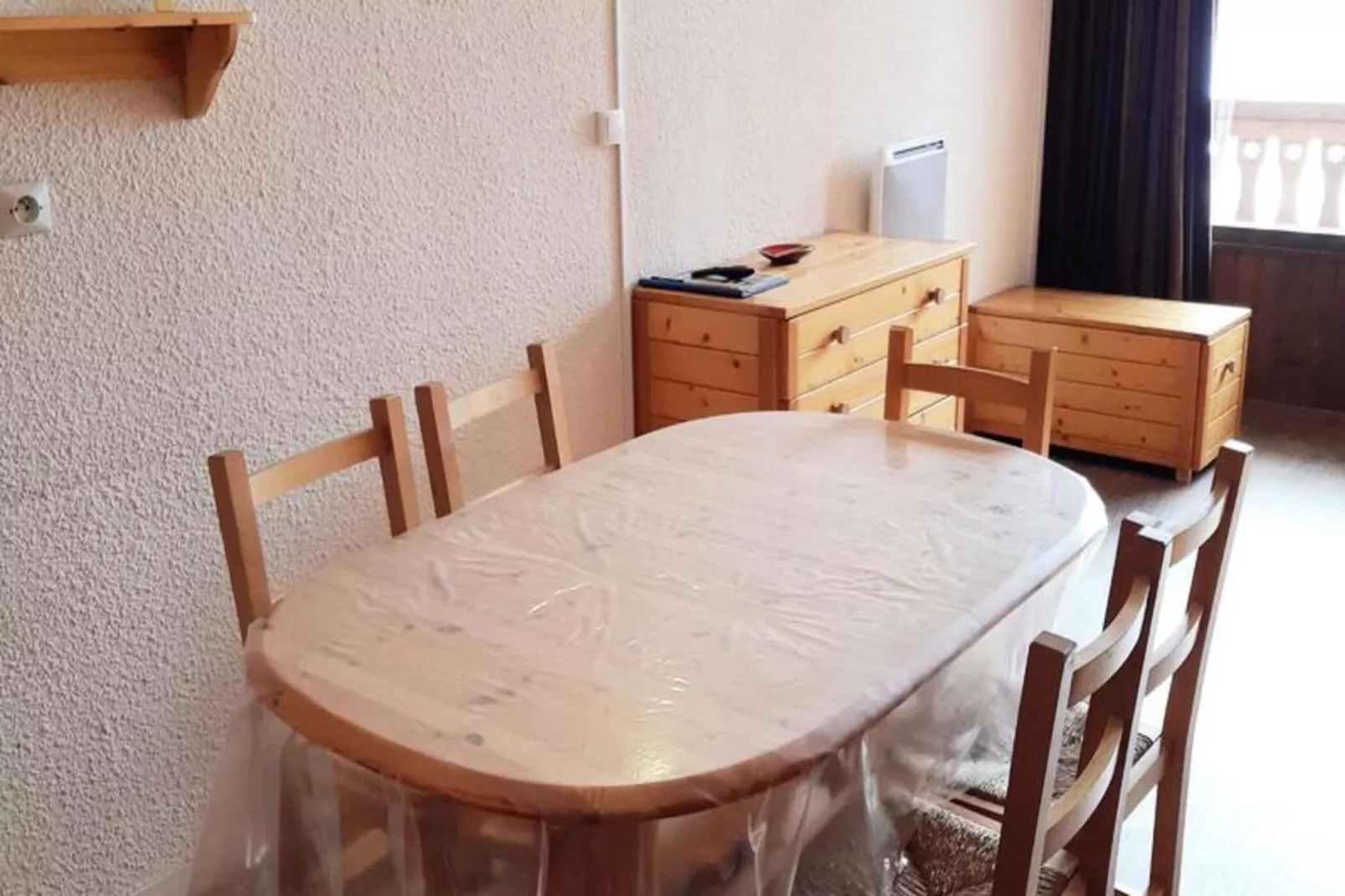 Résidence Plein Sud A-Eetkamer