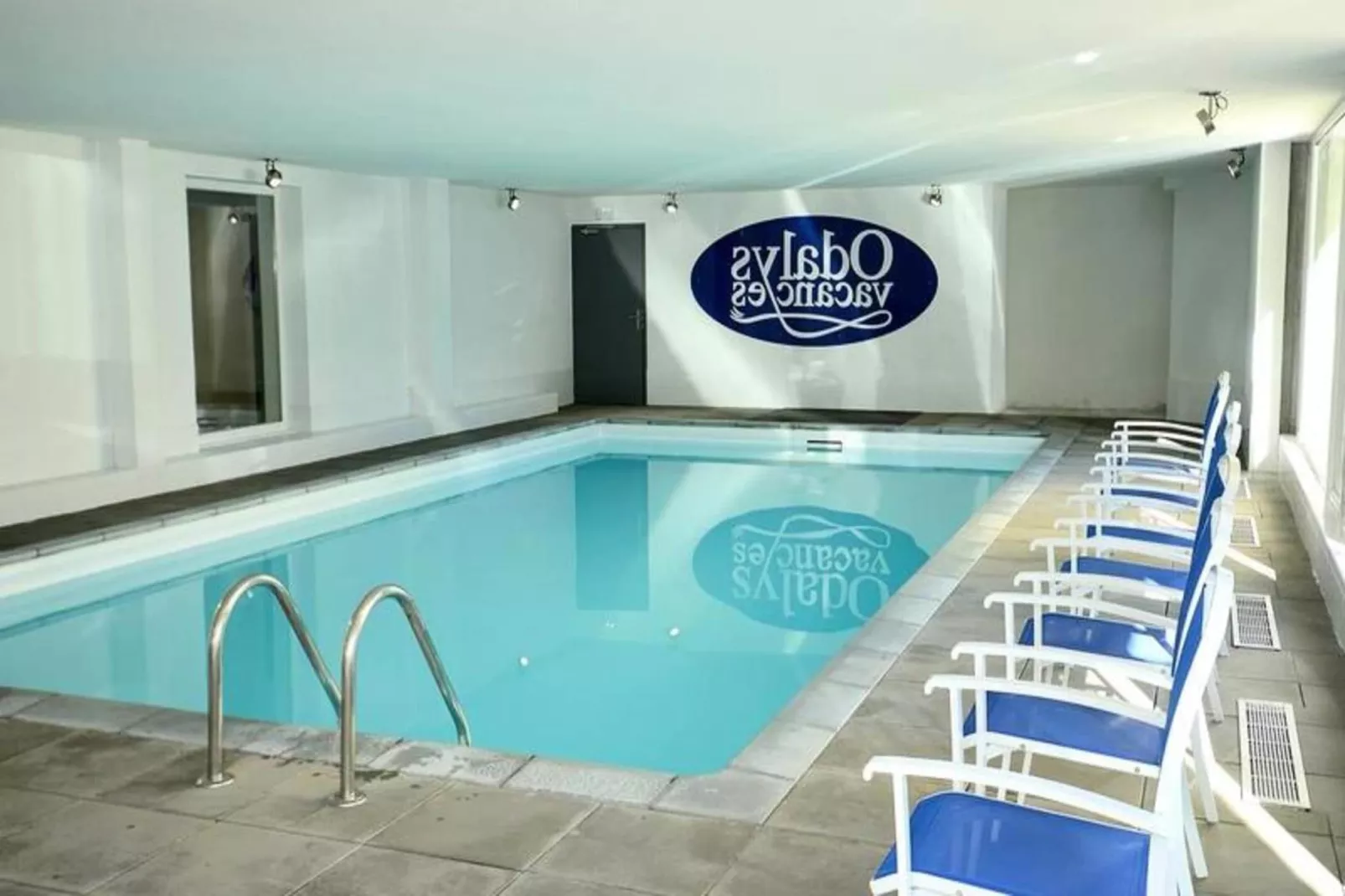 Résidence Odalys L'Ours Blanc-Zwembad