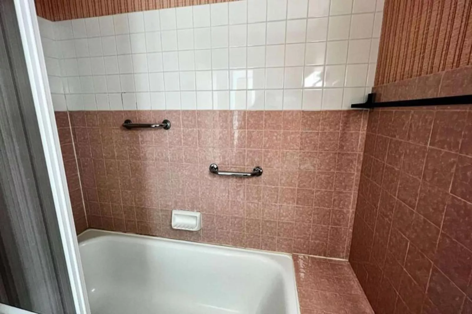 Résidence Dauphins-Badkamer