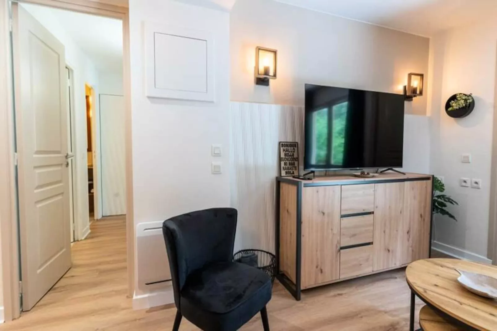 Résidence Tr&egrave;s Bel Appartement R&eacute;nov&eacute; Avec Piscine, Tennis Et Parking Priv&eacute; 09-Image-tags.