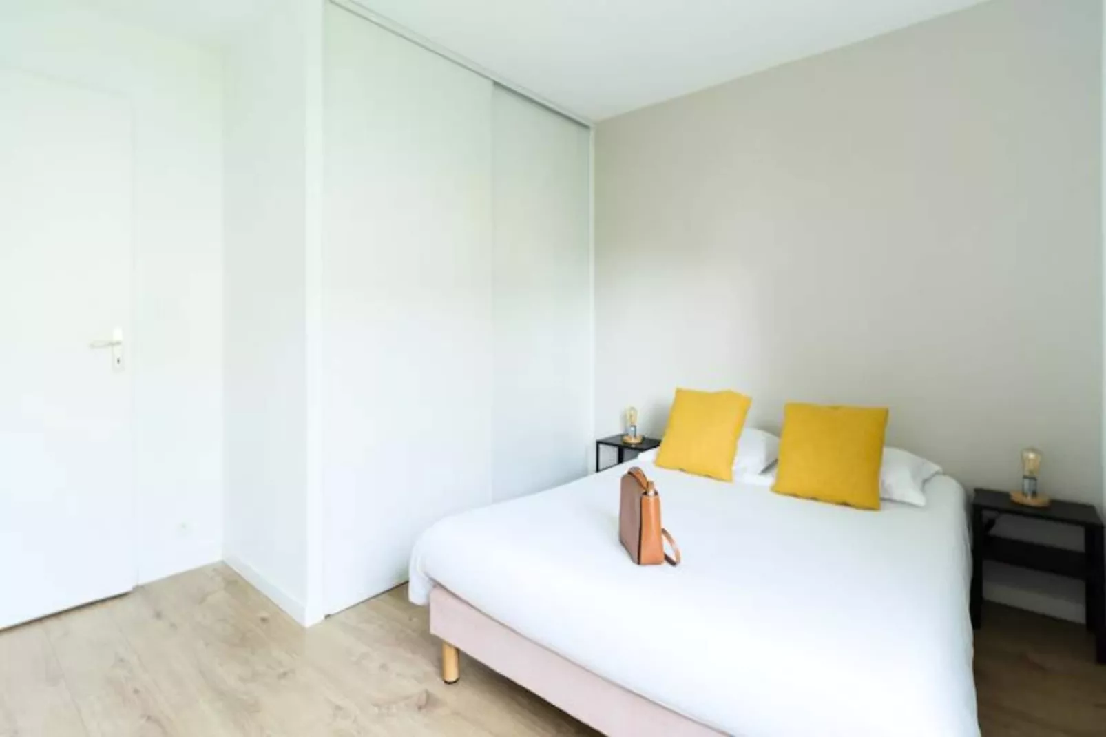 Appart'hôtel Garden & City Lyon - Lissieu 3*-Image-tags.