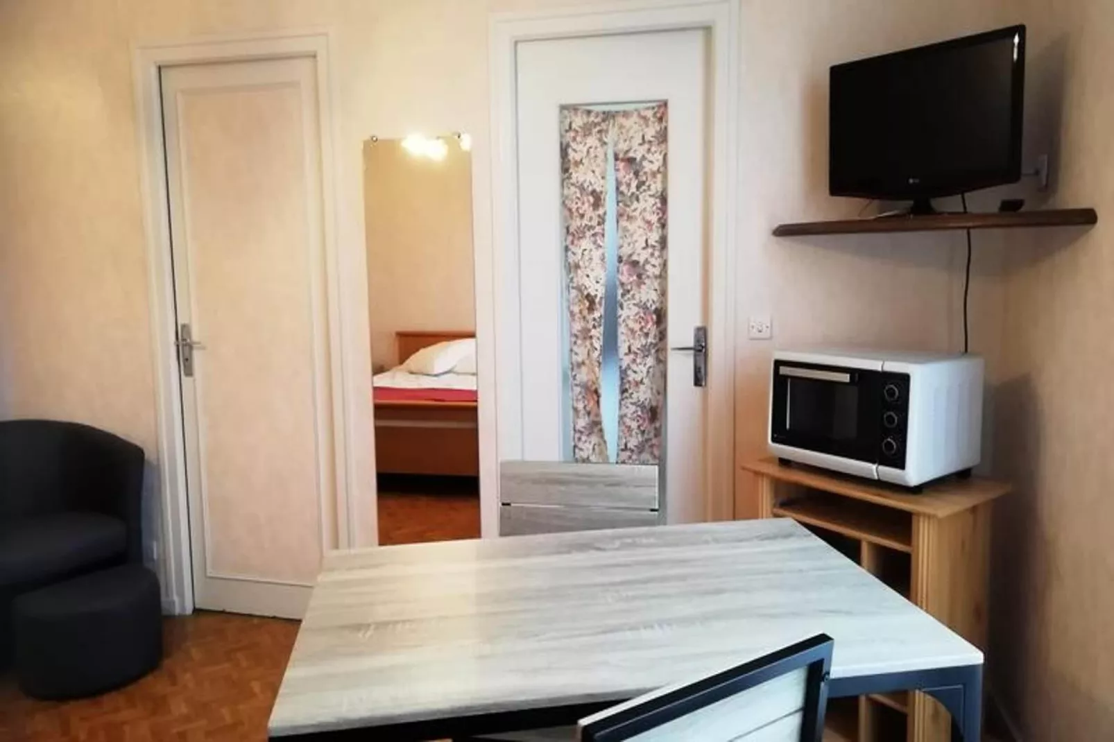 Résidence Le Jasmin-Eetkamer