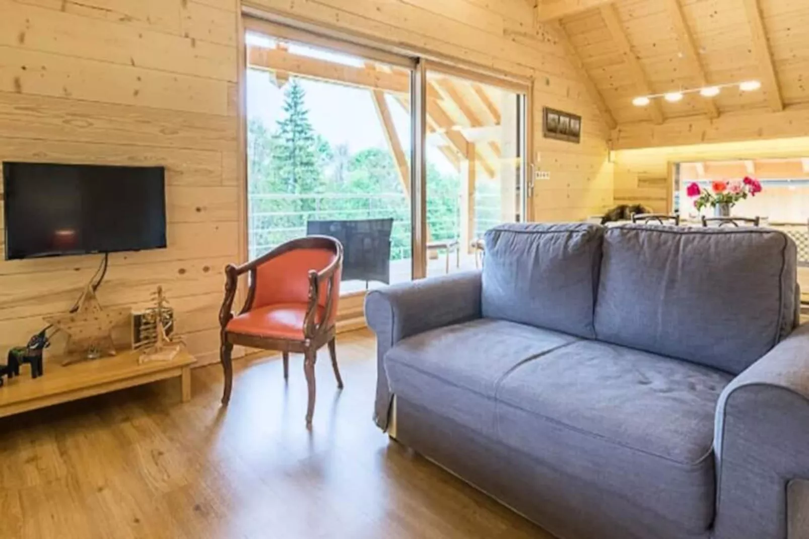 Chalet Cozy Au C&oelig;ur De La F&eacute;claz : S&eacute;jour Authentique Et Proche Des Pistes-Image-tags.