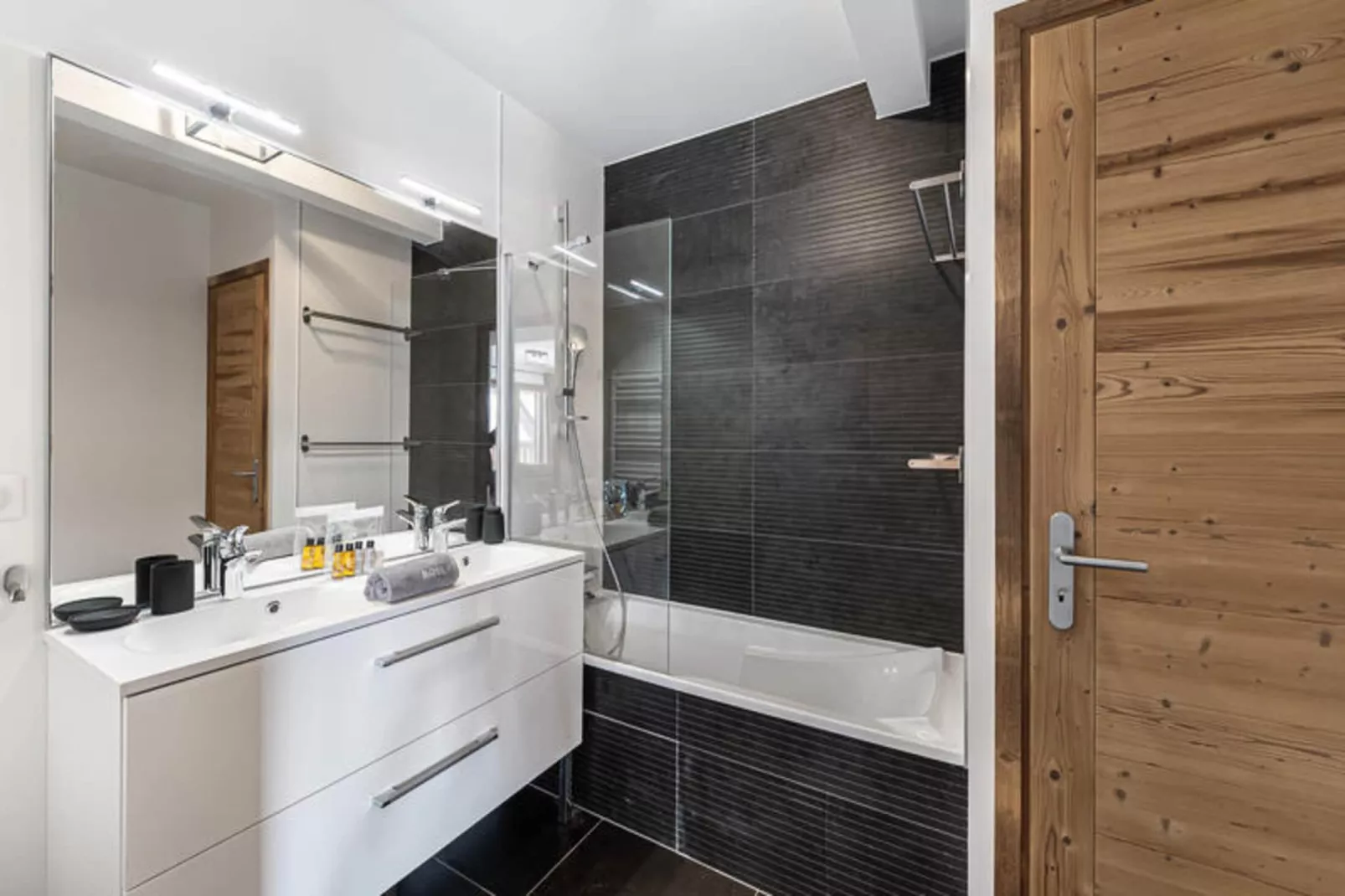 Résidence Silver Lodge - B-Badkamer