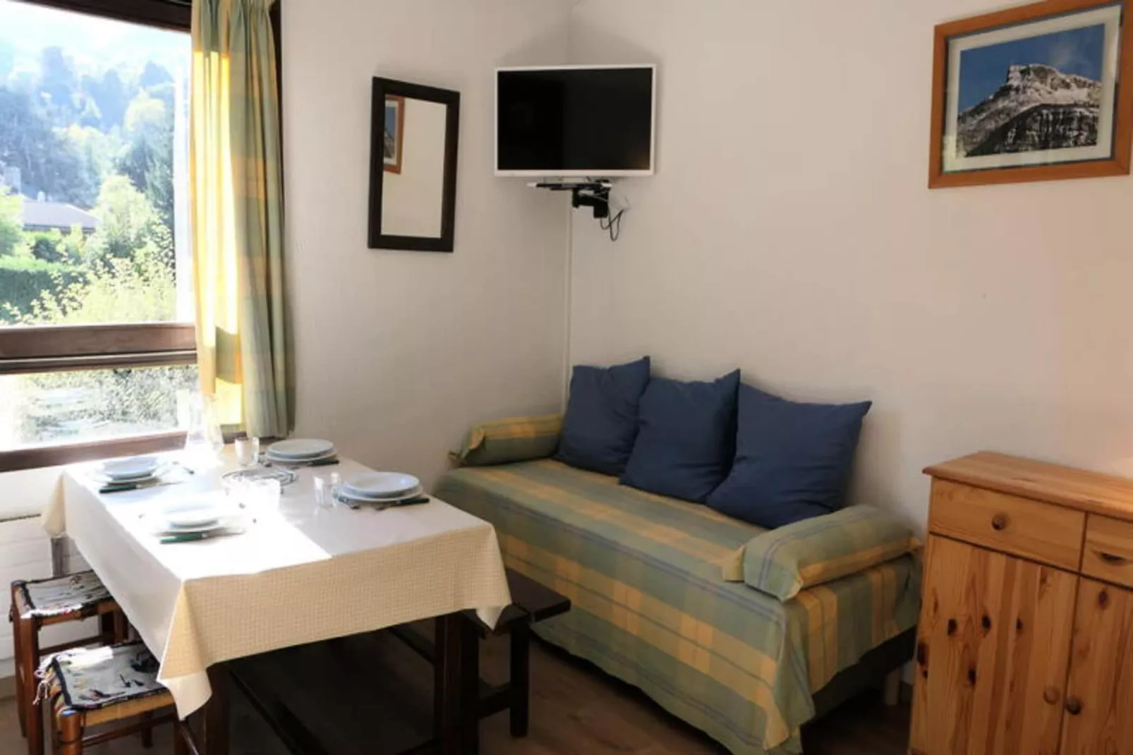 Résidence Castel Des Roches A-Buitenkant zomer