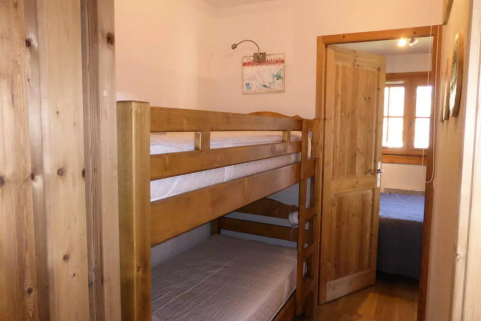 Résidence Cressoua-Buitenkant zomer